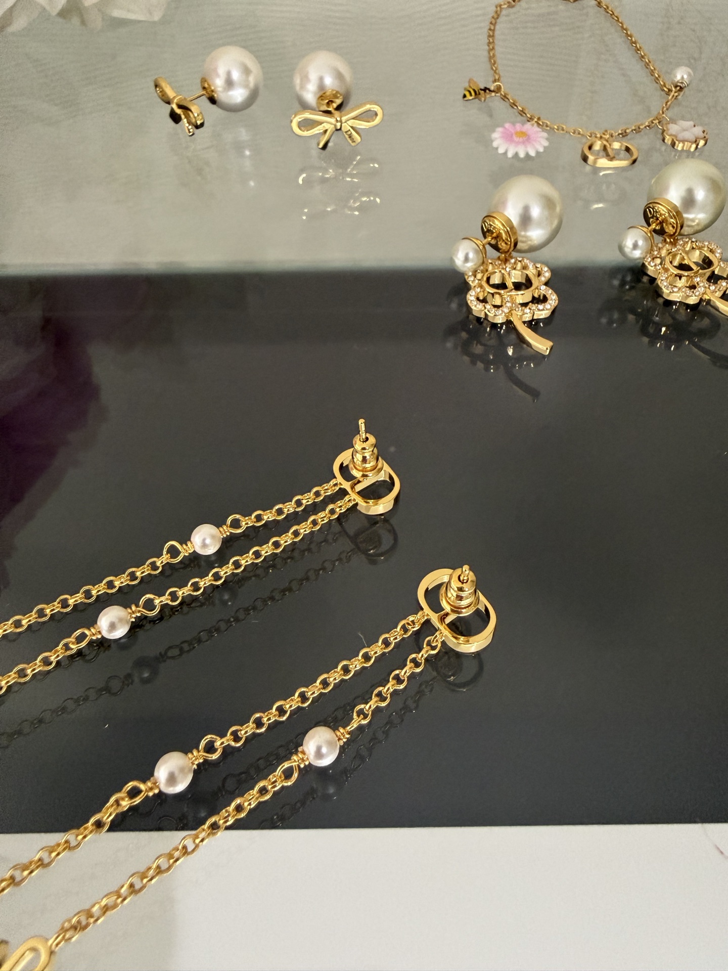 디올 귀걸이 134838 Dior Earrings 썸네일 이미지