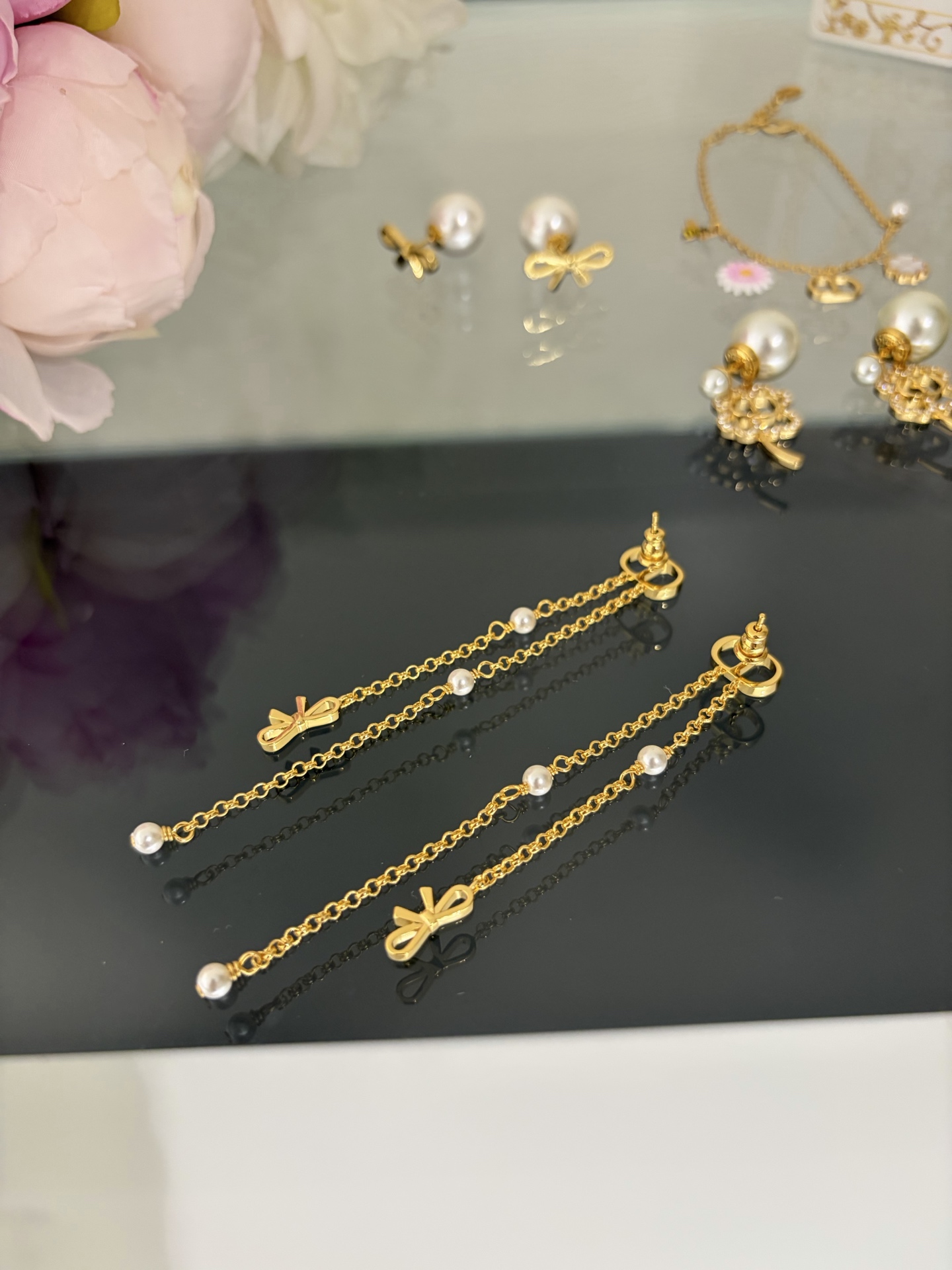 디올 귀걸이 134838 Dior Earrings 썸네일 이미지