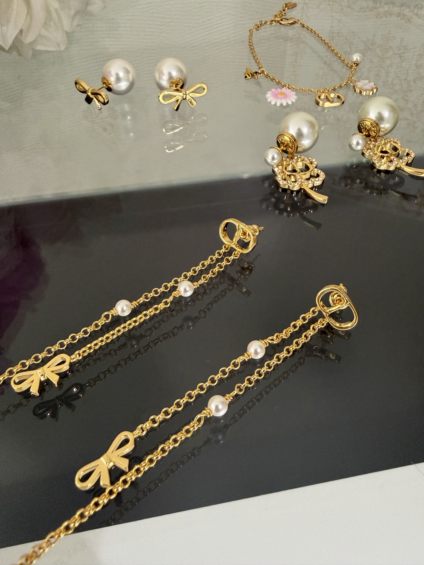 디올 귀걸이 134838 Dior Earrings 썸네일 이미지