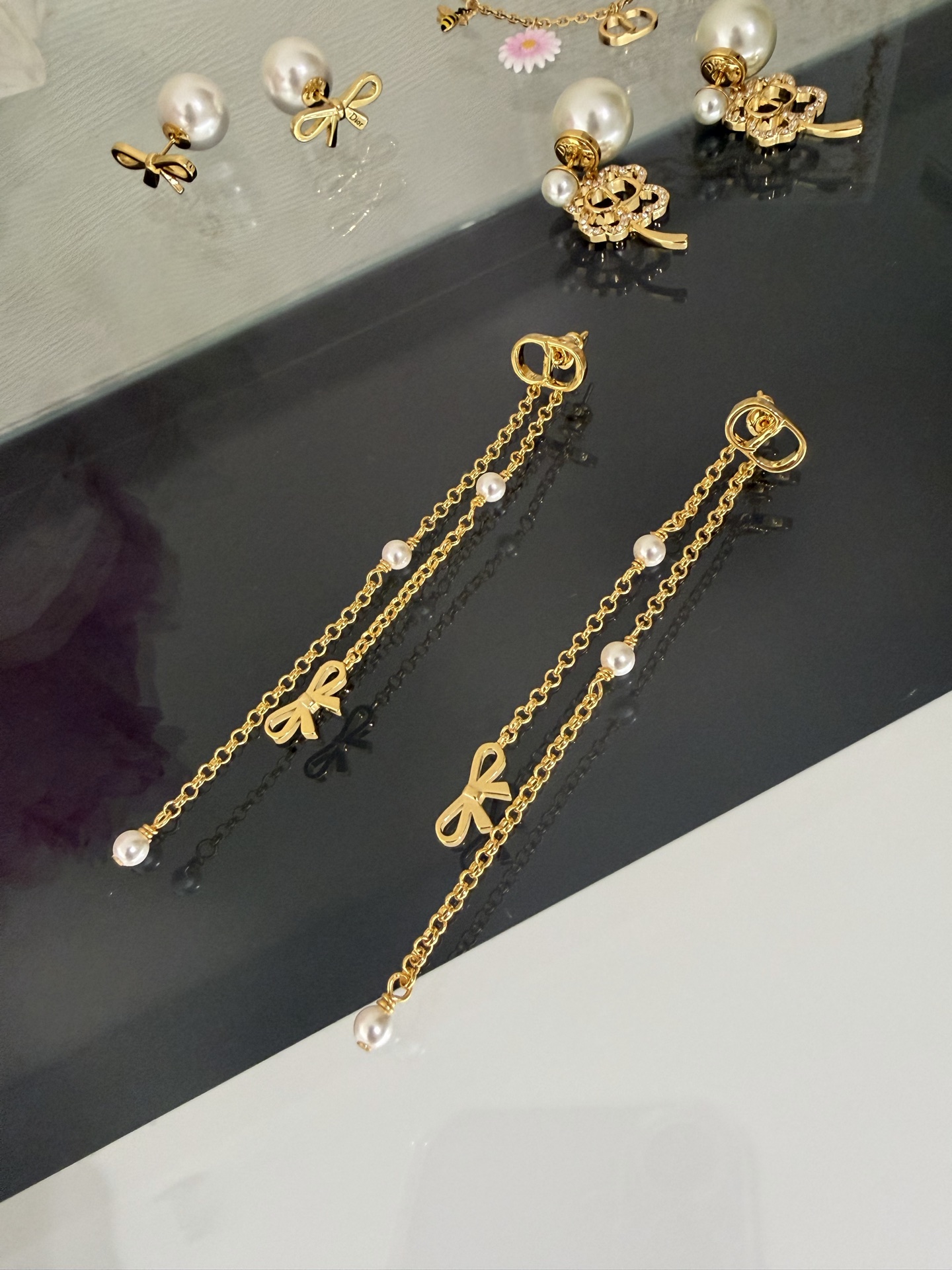 디올 귀걸이 134838 Dior Earrings 썸네일 이미지