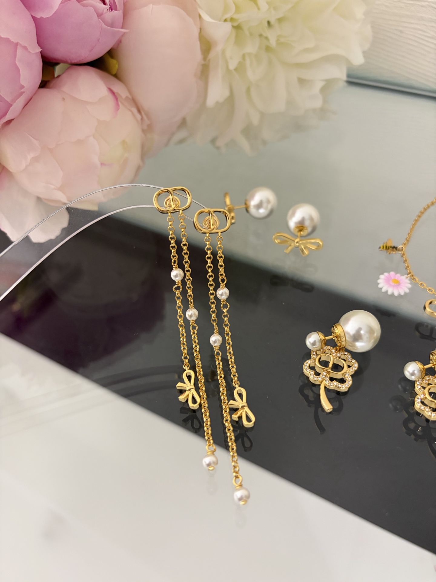 디올 귀걸이 134838 Dior Earrings 썸네일 이미지