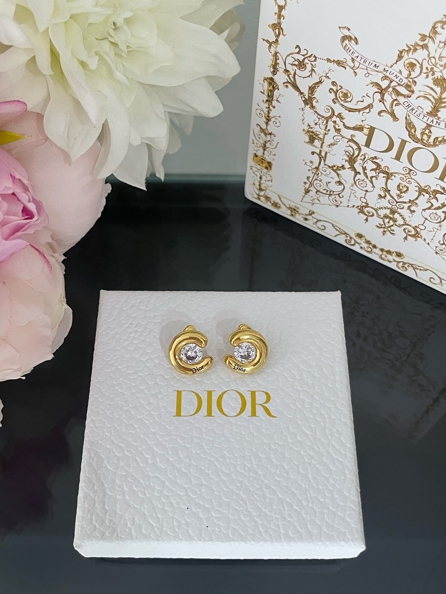 디올 26SS 귀걸이 134836 Dior Earrings 썸네일 이미지