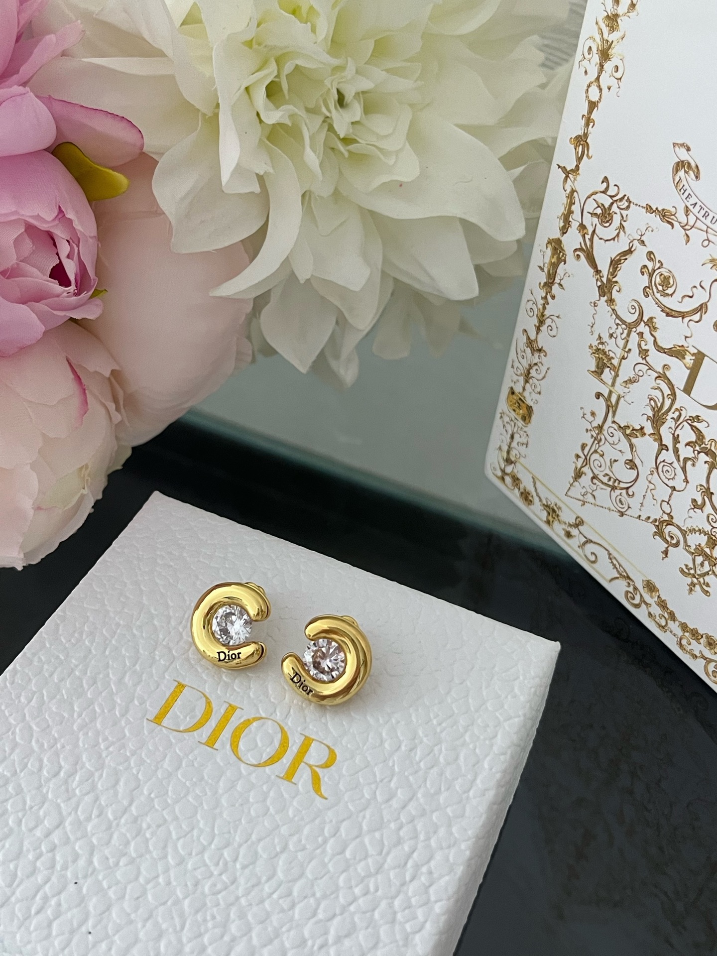 디올 26SS 귀걸이 134836 Dior Earrings 썸네일 이미지