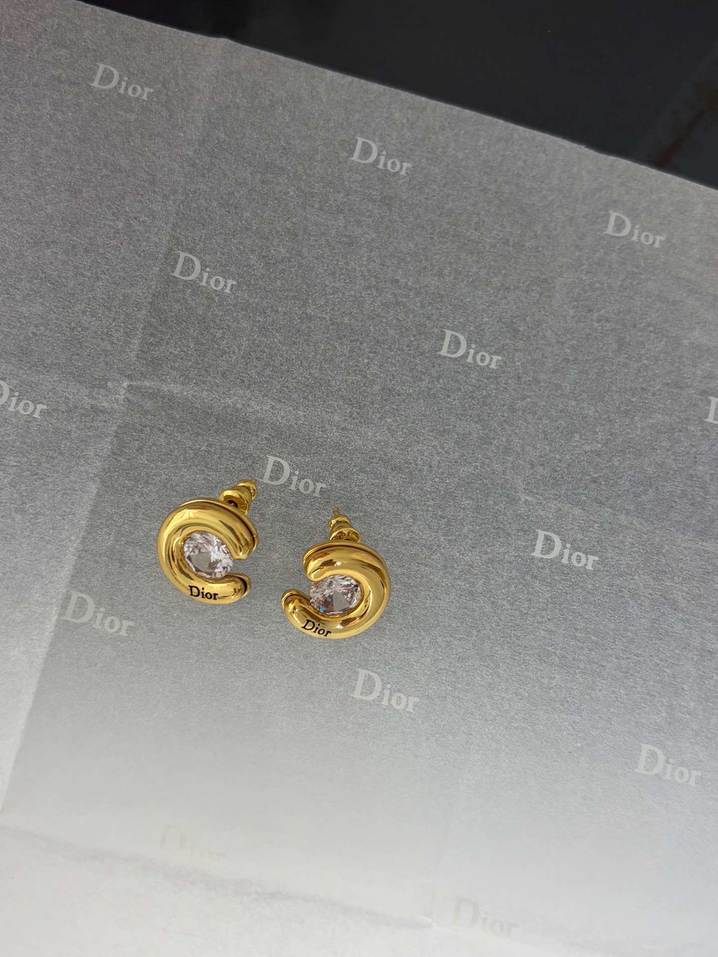 디올 26SS 귀걸이 134836 Dior Earrings 썸네일 이미지