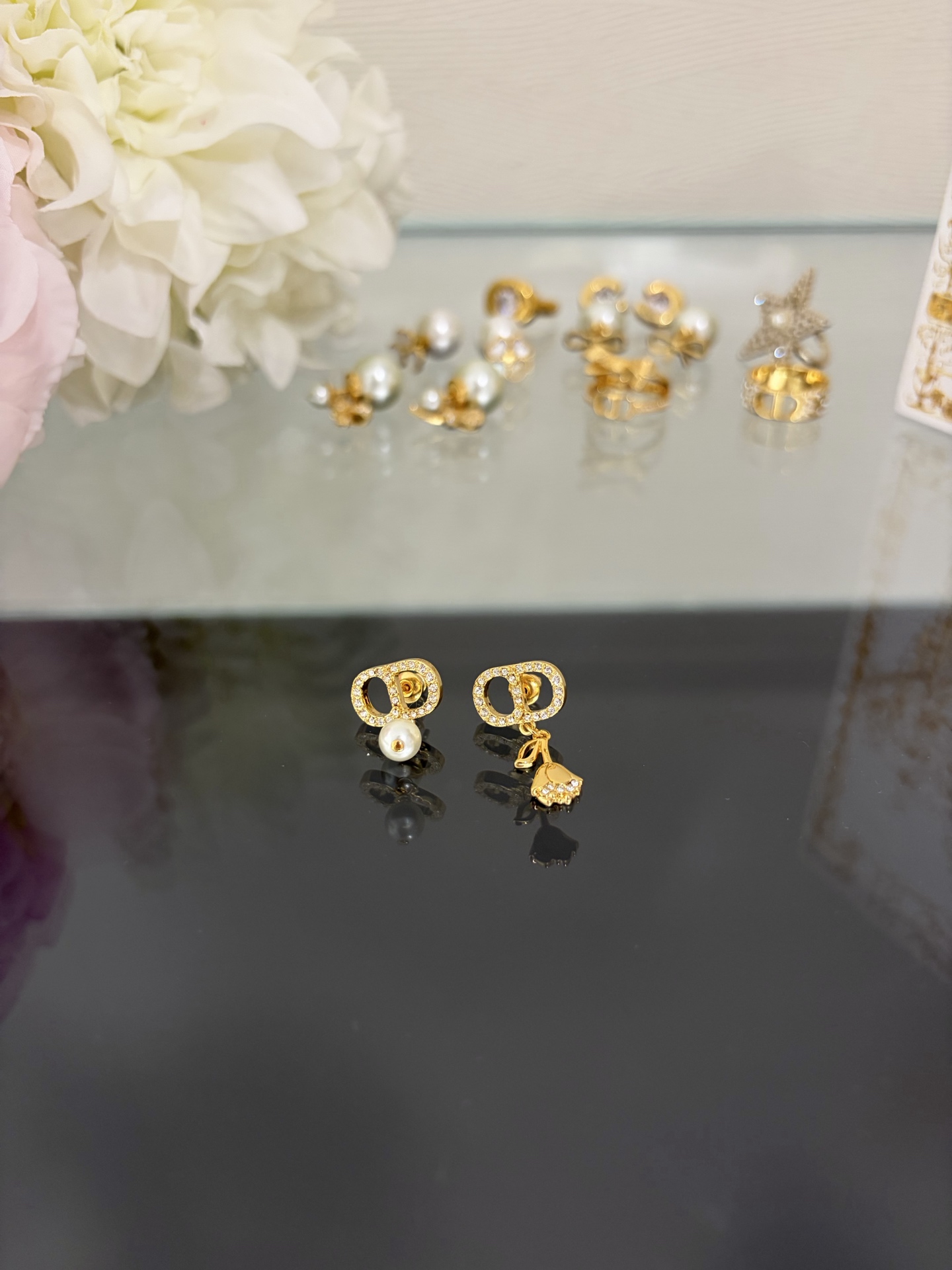 디올 귀걸이 134820 Dior Earrings 썸네일 이미지