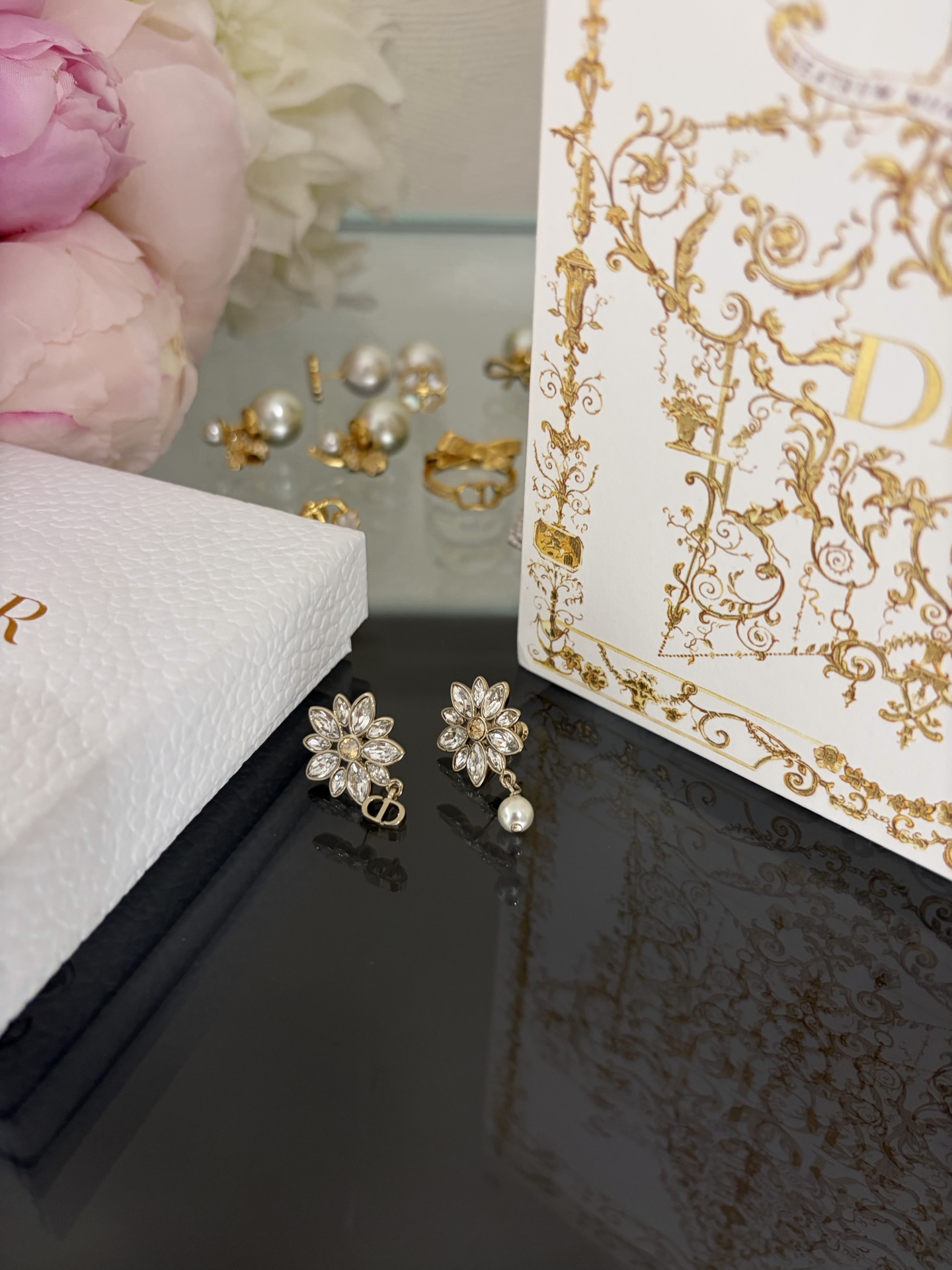 디올 26SS 귀걸이 134818 Dior Earrings 썸네일 이미지