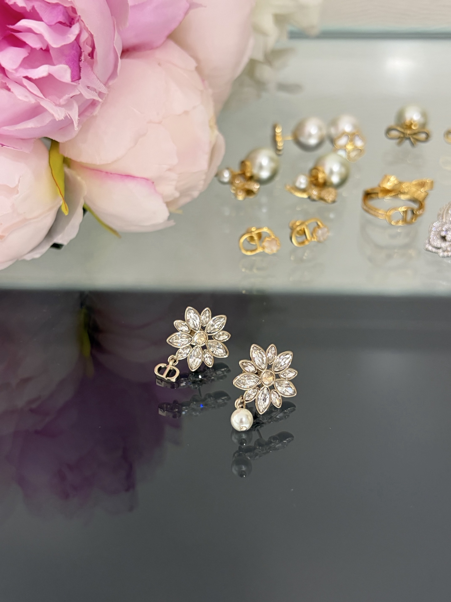 디올 26SS 귀걸이 134818 Dior Earrings 썸네일 이미지