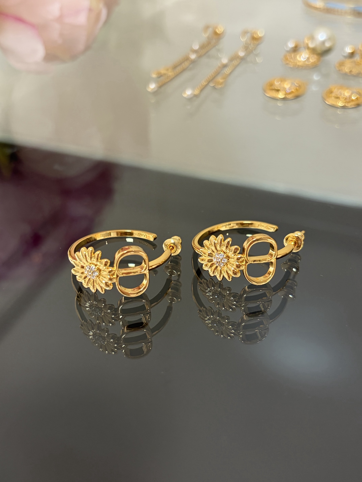 디올 26SS 귀걸이 133746 Dior Earrings 썸네일 이미지