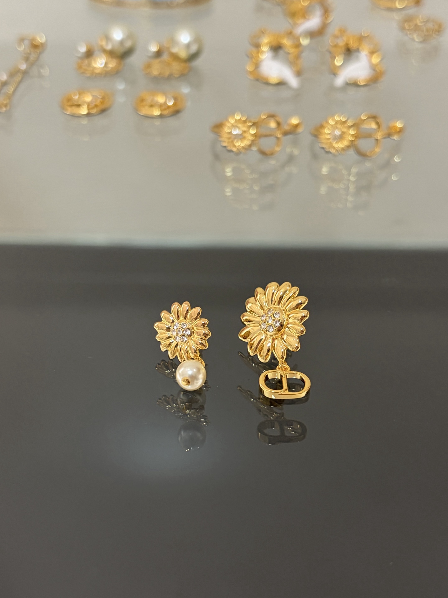 디올 26SS 귀걸이 134726 Dior Earrings 썸네일 이미지