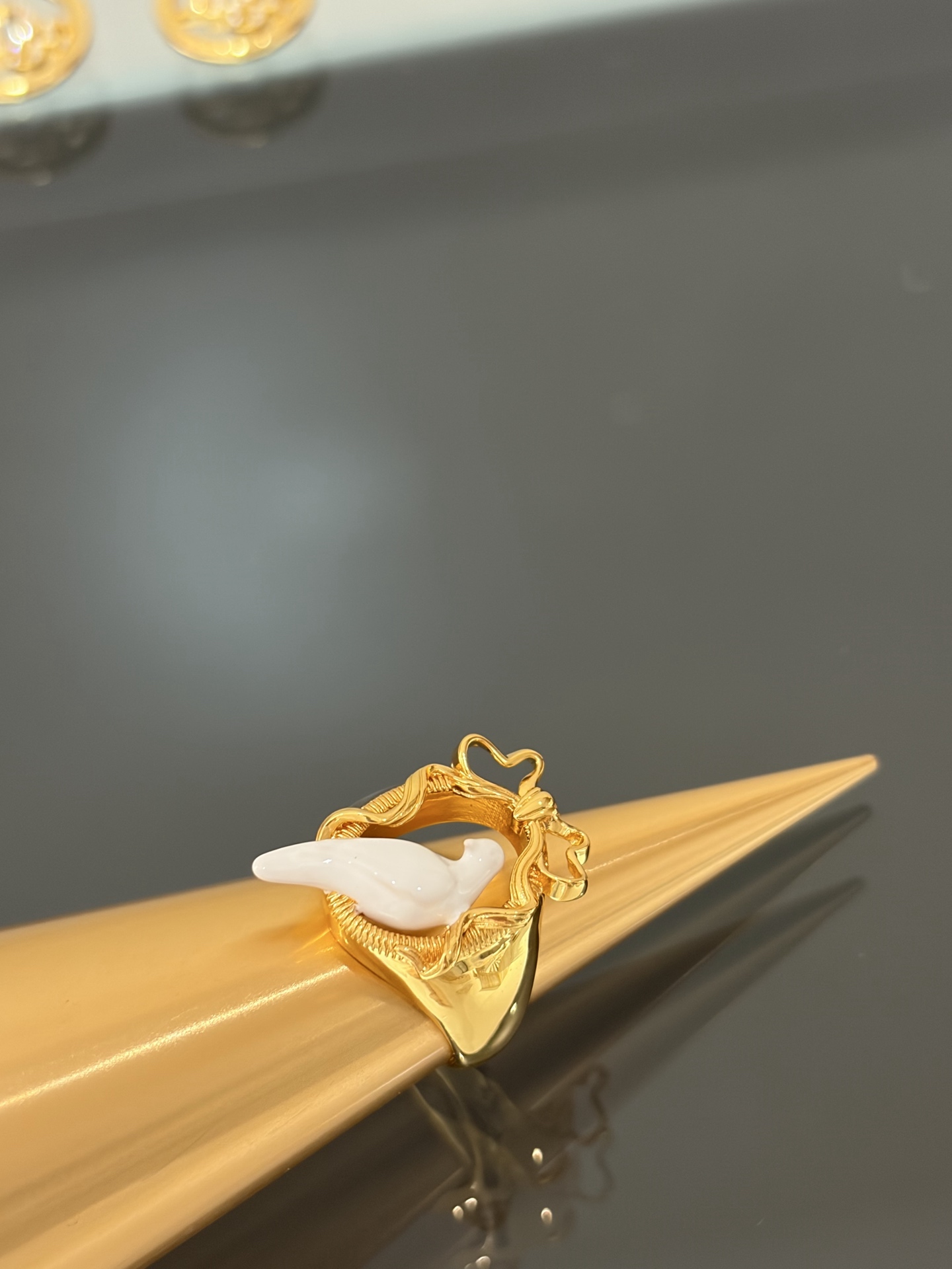 디올 귀걸이 134719 Dior Earrings 썸네일 이미지