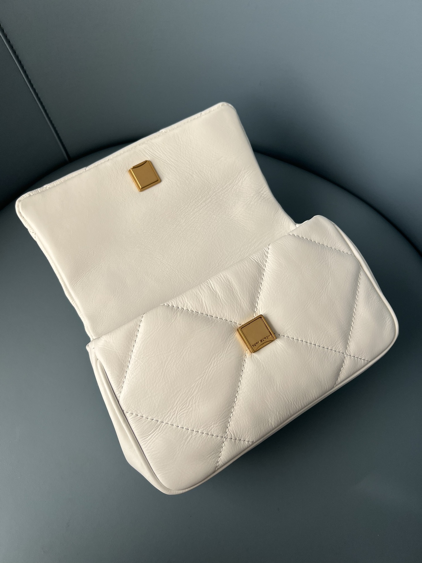 Tory Burch ～513 手提款云朵包
