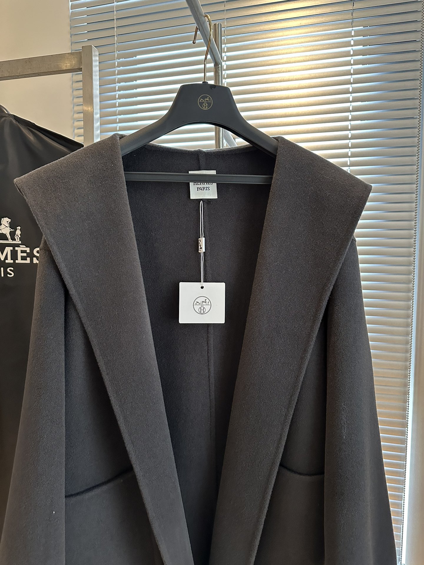 High-Quality Women’s Clothing: Maison Margiela MM6 Coat with Dustproof Bag - 图片 2