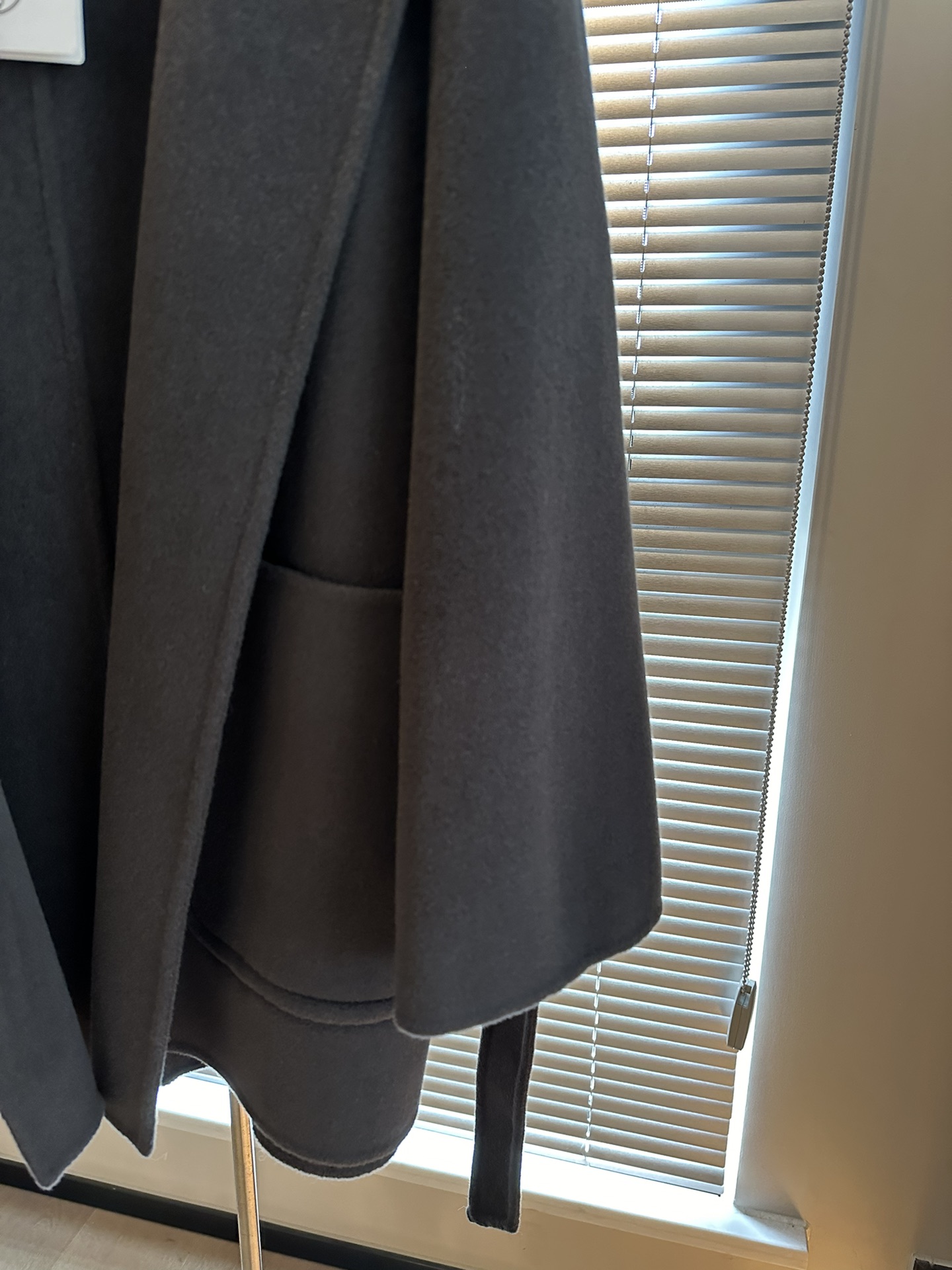 High-Quality Women’s Clothing: Maison Margiela MM6 Coat with Dustproof Bag - 图片 6