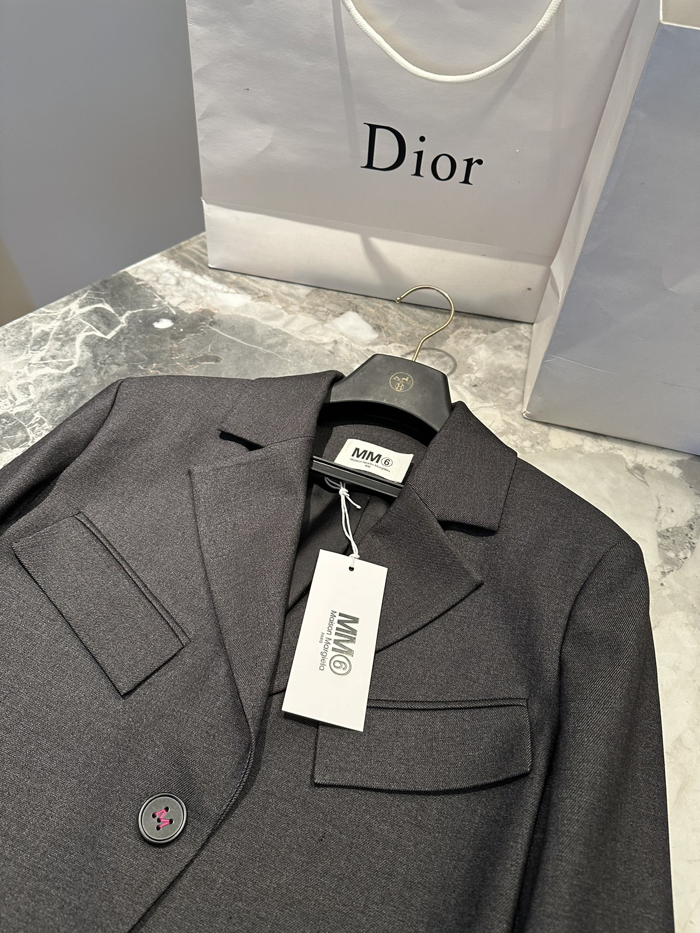 High-end MM6 Magella Women’s Suit with Exclusive Logo: High-Quality Fall Design - 图片 2