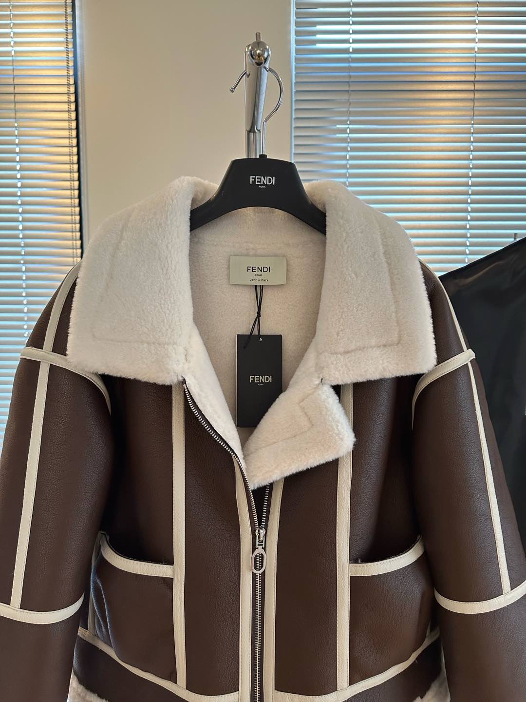 P1265 High-end quality women’s suit with dustproof bag Fend* Diffen pellets are warmer than feathers - 图片 2
