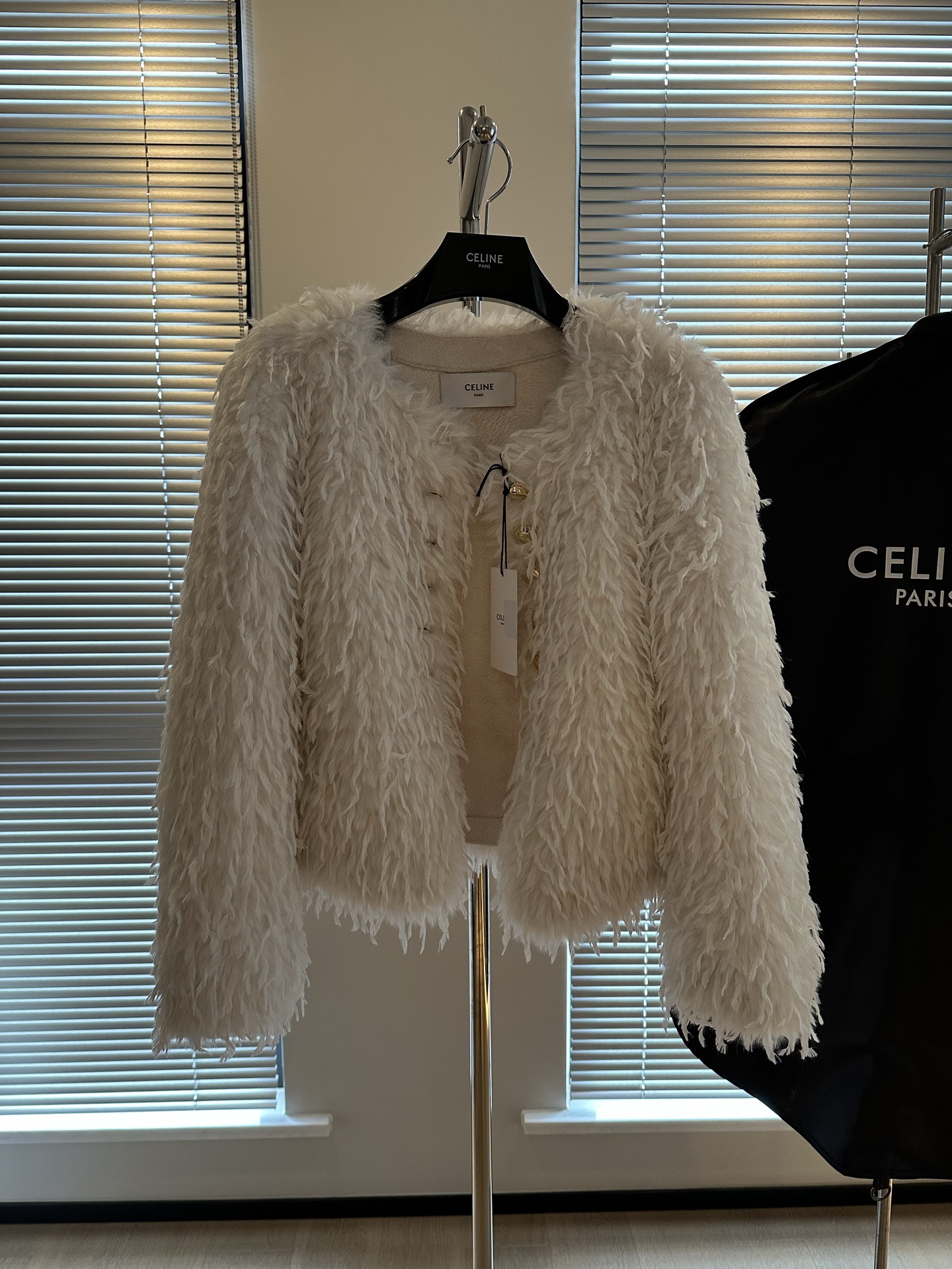 “High-Quality Women’s Clothes: Cel’ne Serin 2025 Mink Coats with Dustproof Bags”