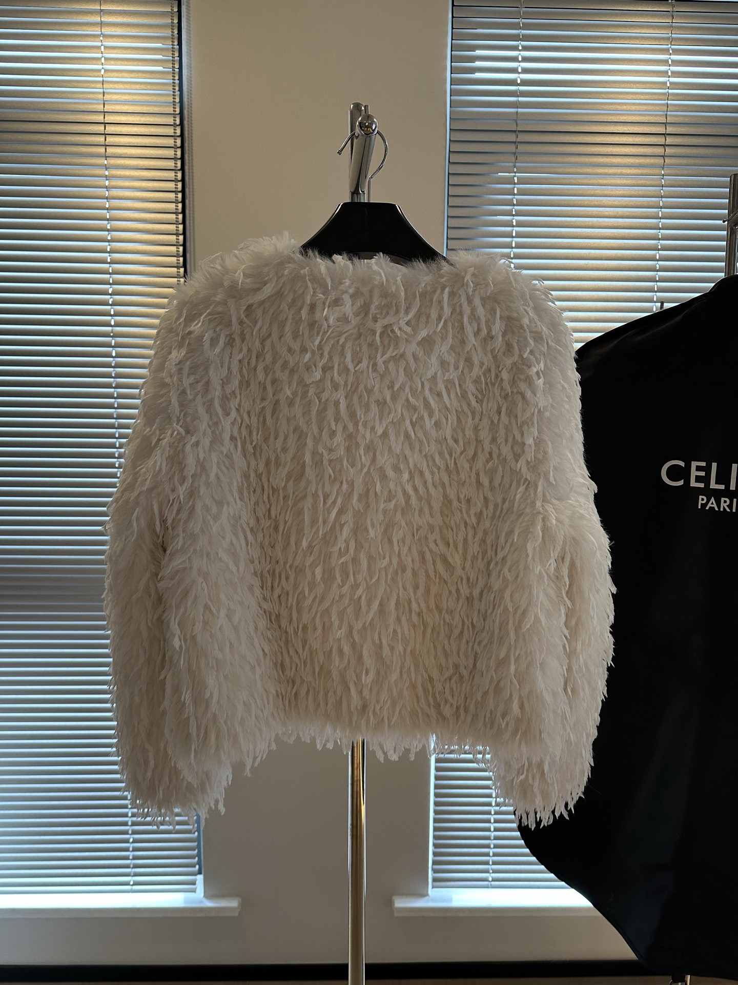 “High-Quality Women’s Clothes: Cel’ne Serin 2025 Mink Coats with Dustproof Bags” - 图片 8