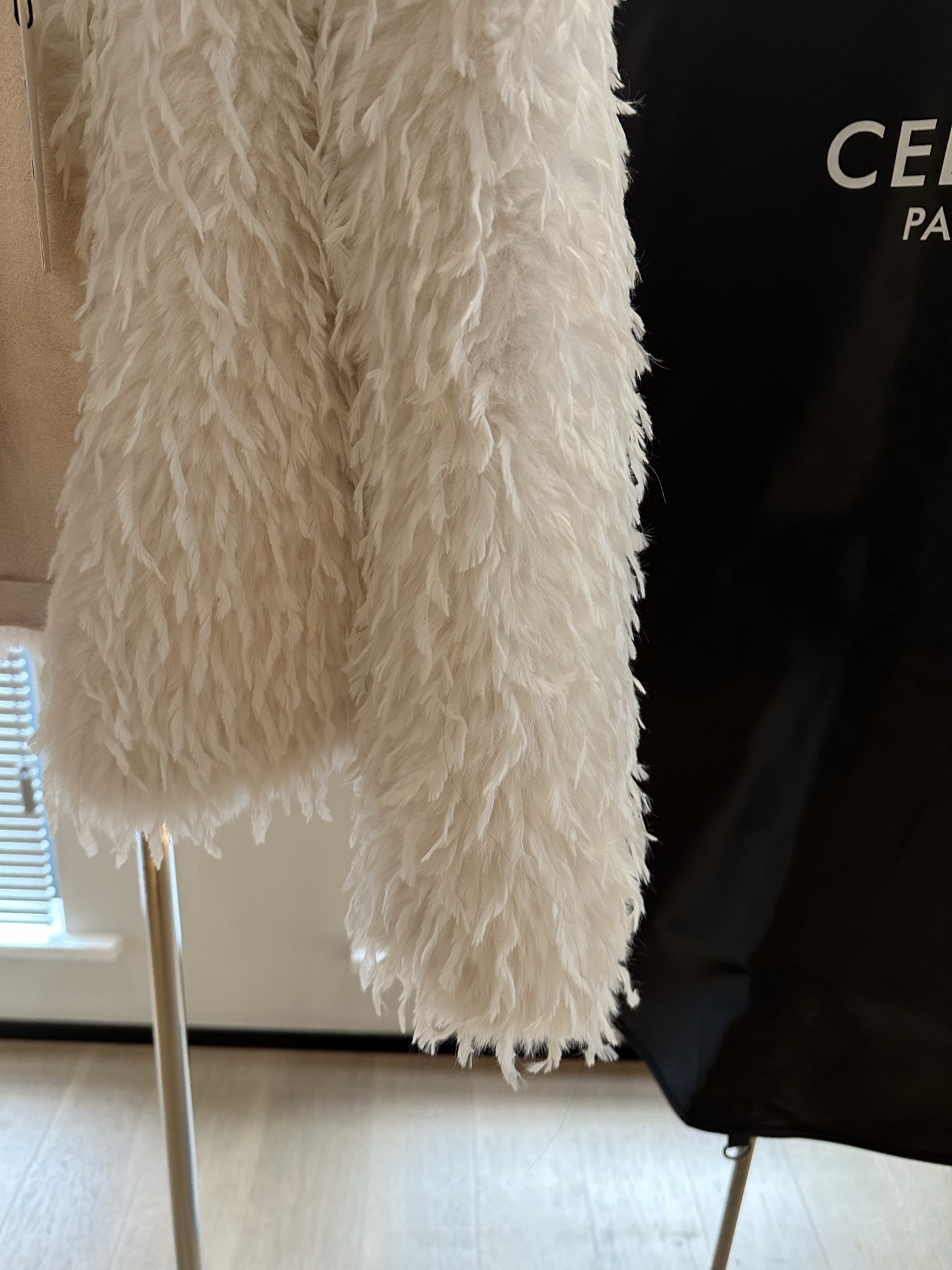 “High-Quality Women’s Clothes: Cel’ne Serin 2025 Mink Coats with Dustproof Bags” - 图片 6