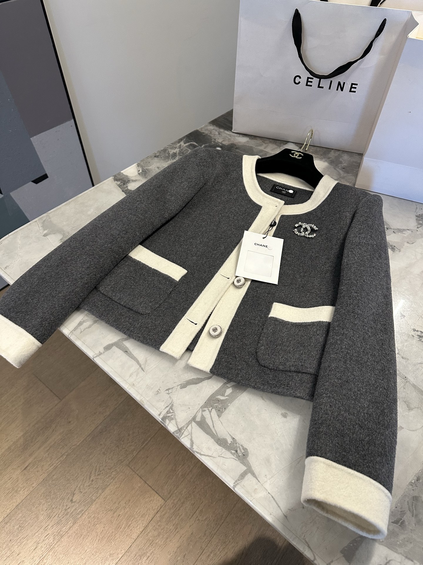 High-End Quality Women’s Suit: French Romance Meets Australian Wool, Perfect for Any Occasion