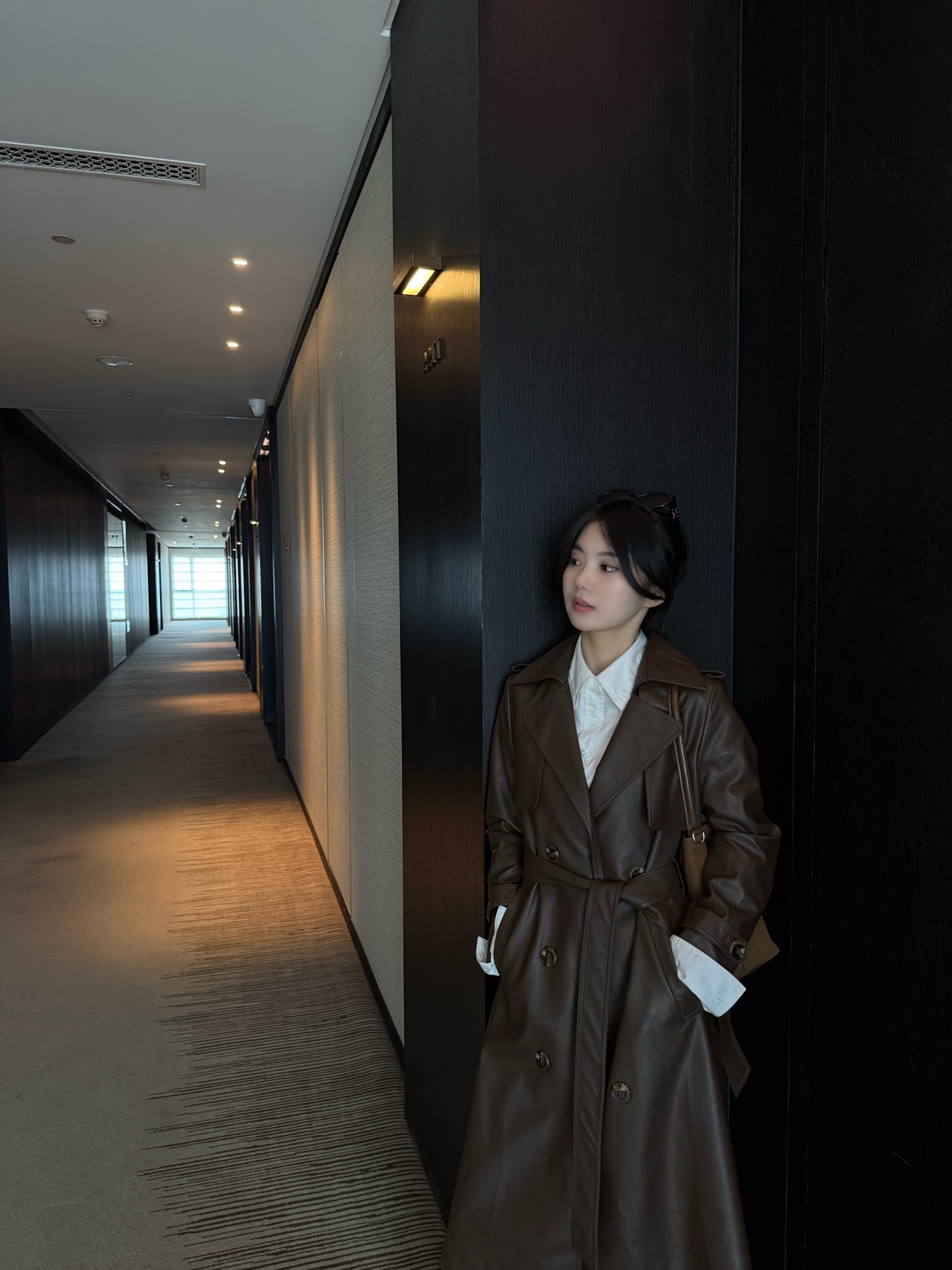 버버리 켄싱턴 가죽 트렌치 코트 자켓 상세 이미지 3