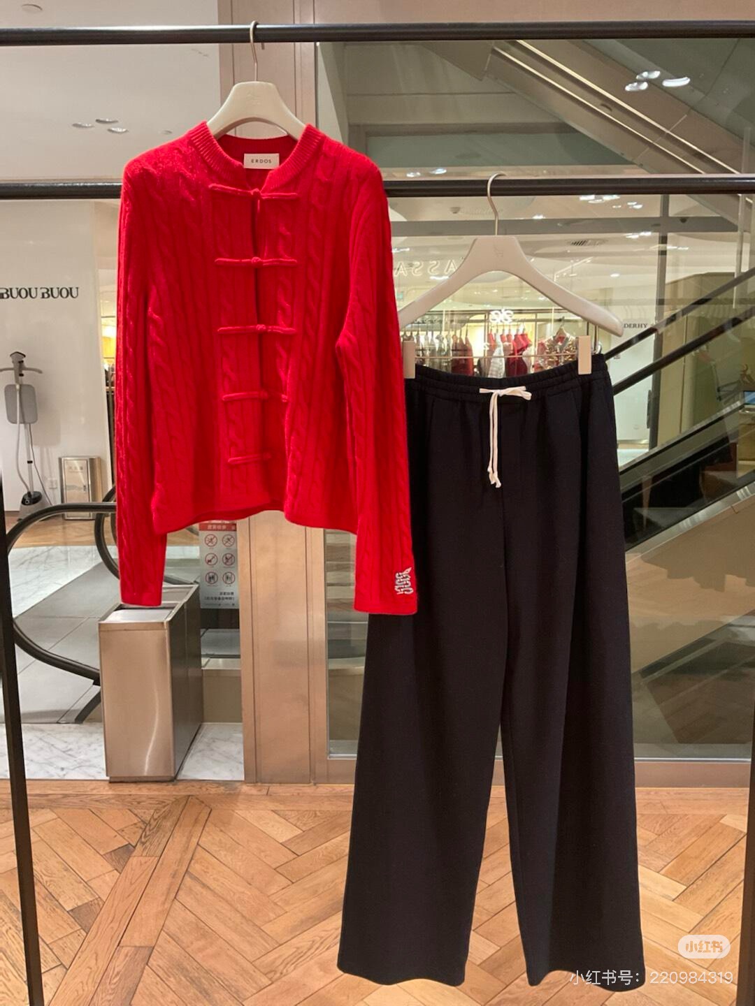 Louis Vuitton Haute Couture Haute Couture Ready-to-Wear Clothing Dress 3