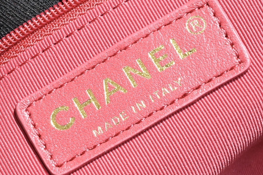 白金版▪️正品级 包装如图新品发售🆕𝒄𝒉𝒂𝒏𝒆𝒍 23𝐁天猫精灵 𝒉𝒐𝒃𝒐流浪包 中号黑色 𝟸𝟹𝐁 𝚑𝚘