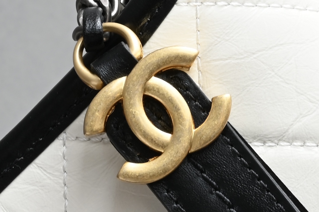 白金版▪️正品级 包装如图ℂℋᎯℕℰℒ 𝑔𝑎𝑏𝑟𝑖𝑒𝑙𝑙𝑒 ℎ𝑜𝑏𝑜𝑏𝑎𝑔流浪包❥从名字到代言阵容，流浪