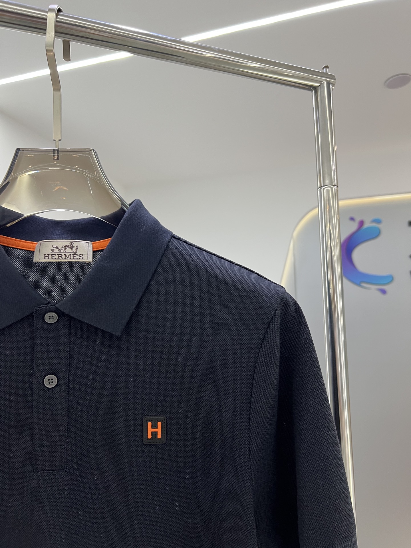 H 爱马家26春夏专柜最新[庆祝][庆祝][庆祝]品质控推荐. 更贴合亚洲人的身材 2026春夏新品短袖