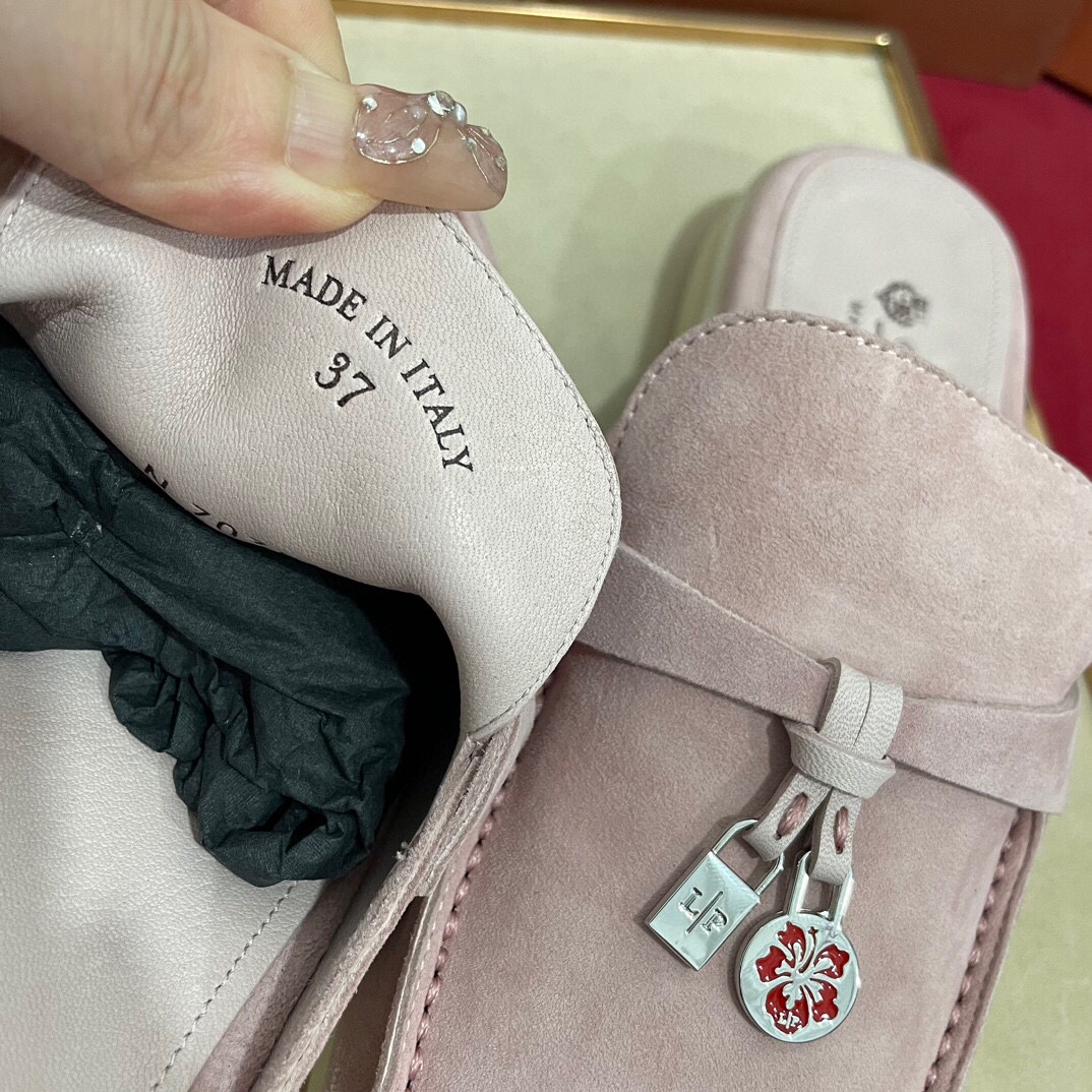 🌾G219专柜原单品质所见即所得Loro Pian*经典爆款出品lp顶级版本 英伦流苏平底乐福鞋原来这就