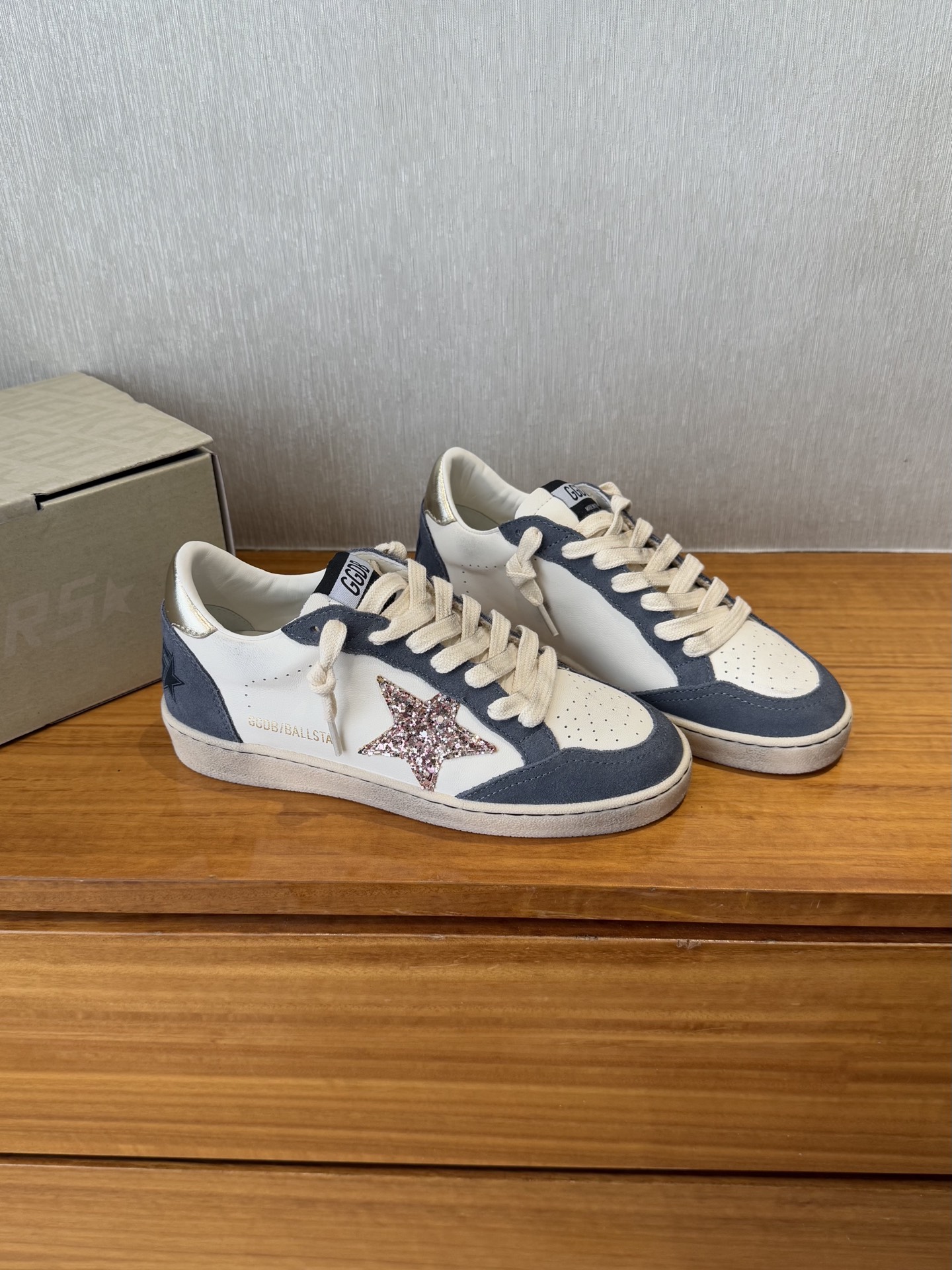 Zapatitos sucios GGDB de alta calidad 2025 última combinación de colores 🆕 ggdb-Ball Star blanco con gris, un color de…
