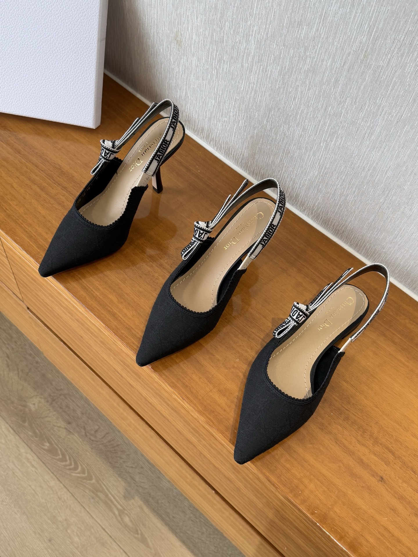 NO:233313,Monochrome card 34-41, high heels sandals, sandals, high heels19860909下单色卡34-41,高跟鞋凉鞋,sandals,high heels,Women's Shoes