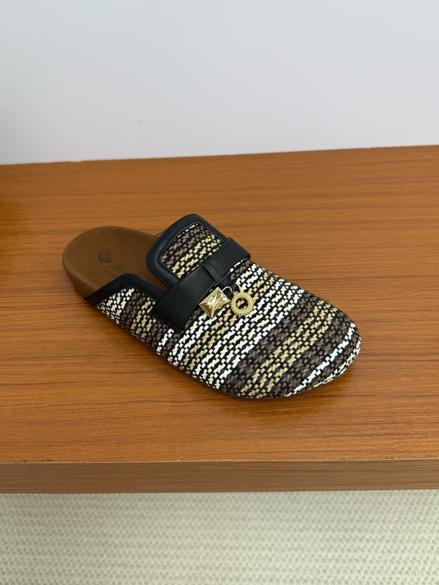 Loro Piana Women's Woven Mules - Stylish & Comfortable Summer Slides 3 i1750227770777 7752 0 1