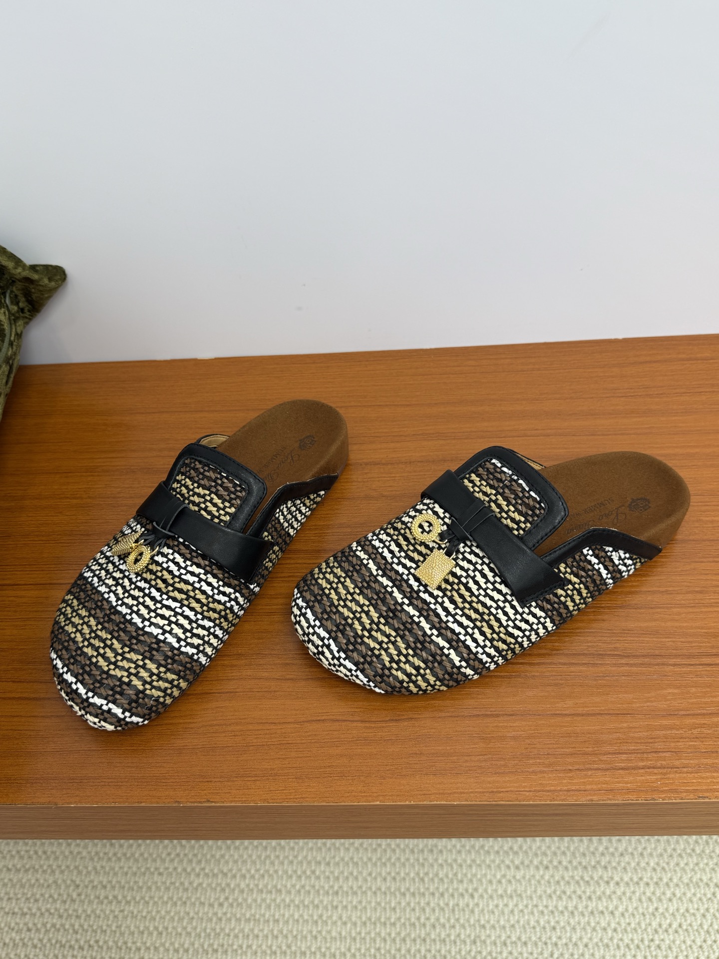 Loro Piana Women's Woven Mules - Stylish & Comfortable Summer Slides 6 i1750227772049 9450 0 4