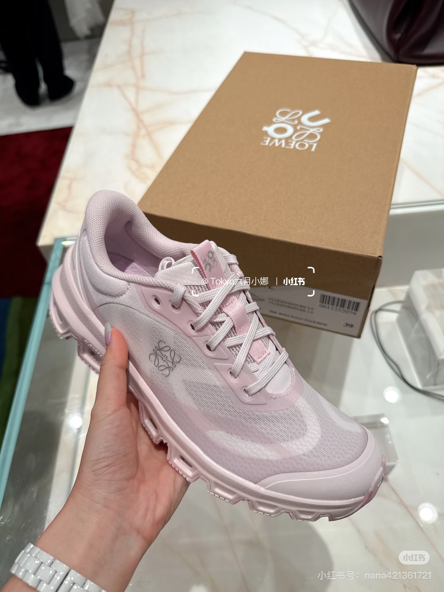 NO:494623,LOEWE x On Aopa series, casual shoes/sports shoes, loewe, sneakers19860909LOEWE x On 昂跑系列,休闲鞋/运动鞋,loewe,sneakers,Women's Shoes