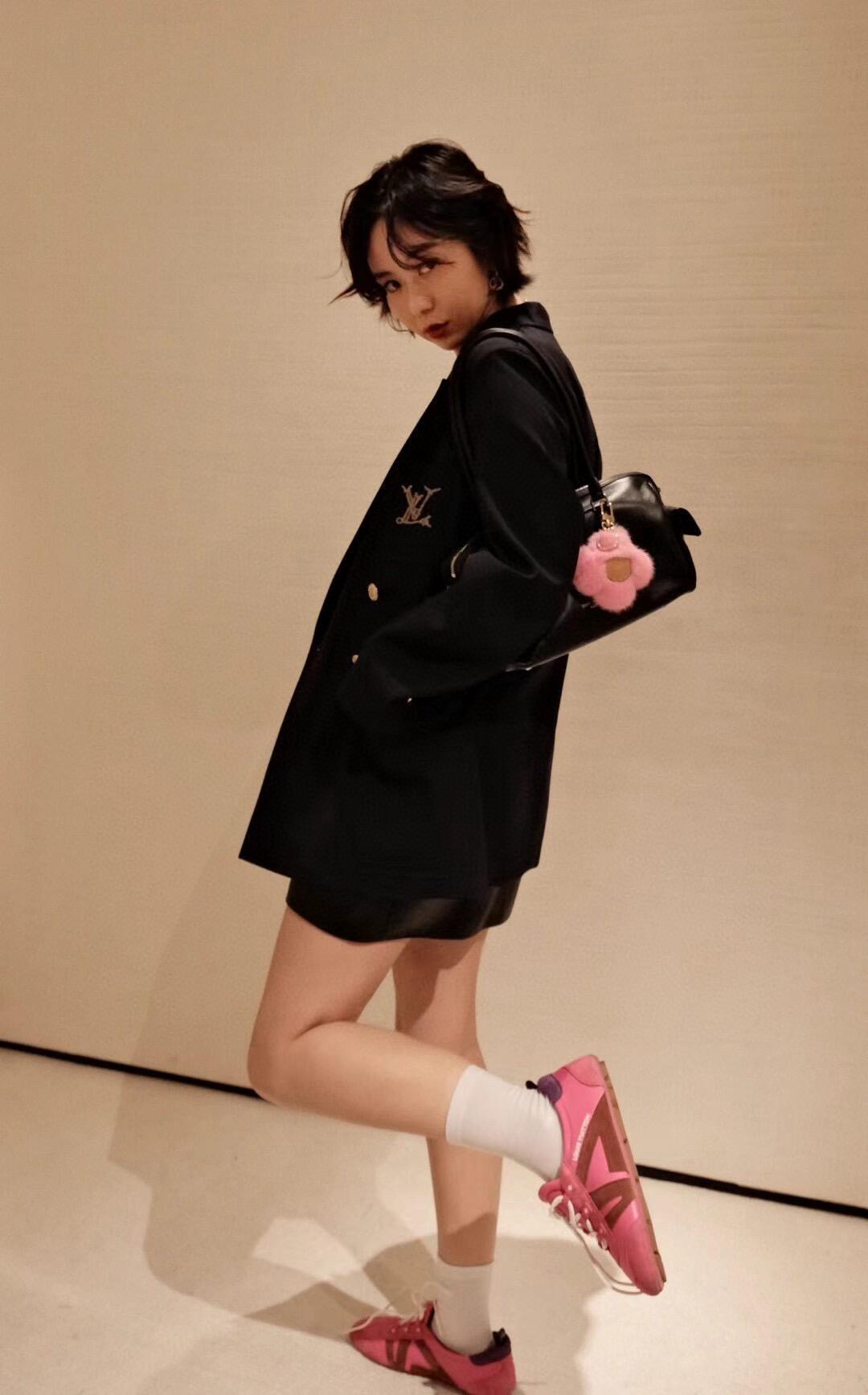 NO:446759,Lv beautiful and easy to wear ballet shoes. One of the most popular new favorites in the fashion industry in Donkeys, casual shoes/sports shoes, louis vuitton, louis vuitton, louis vuitton, louis vuitton, sneakers19860909Lv好看又好穿的芭蕾舞鞋 驴家最受欢迎的时尚界新宠之一,休闲鞋/运动鞋,louis vuitton,louis vuitton,louis vuitton,sneakers,Women's Shoes