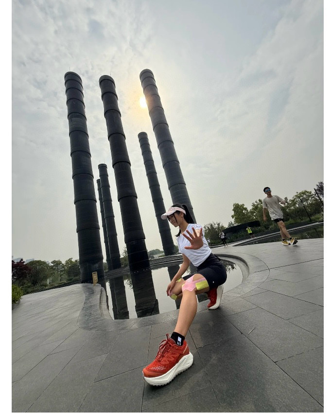 NO:494507,Follow Salomon to enjoy urban trail running, casual shoes/sports shoes, sneakers19860909跟着Salomon 一起畅快城市越野跑,休闲鞋/运动鞋,sneakers,Women's Shoes