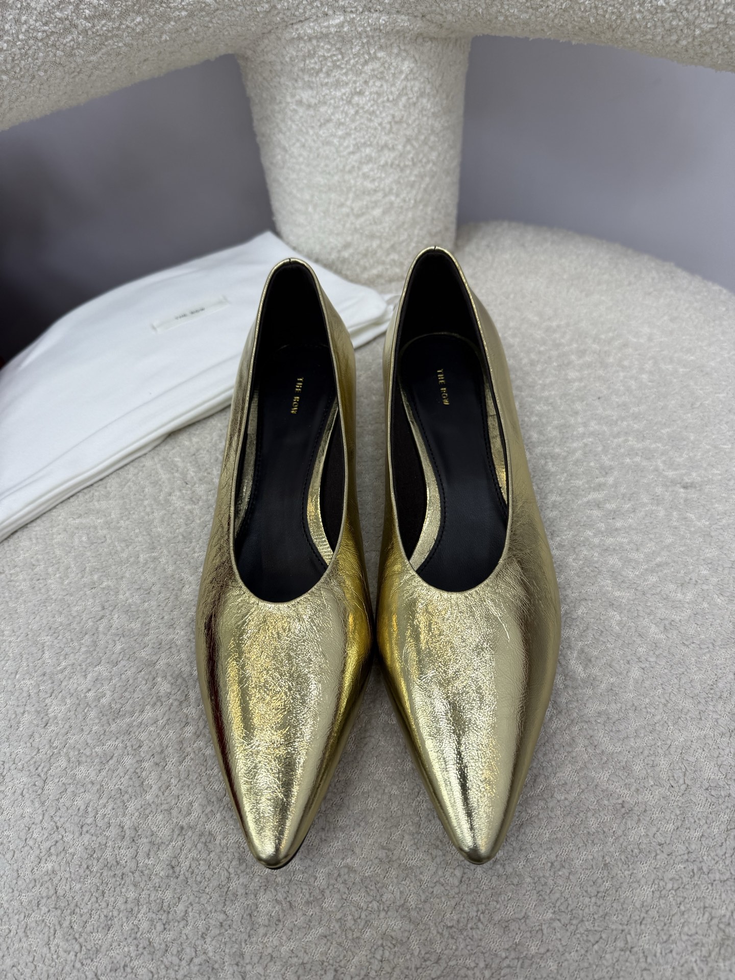 The Row 25SS Printemps-Été Nouvelle Collection Ballerines Doublure en Laine Semelle en Cuir de Vachette Brossé et Patiné