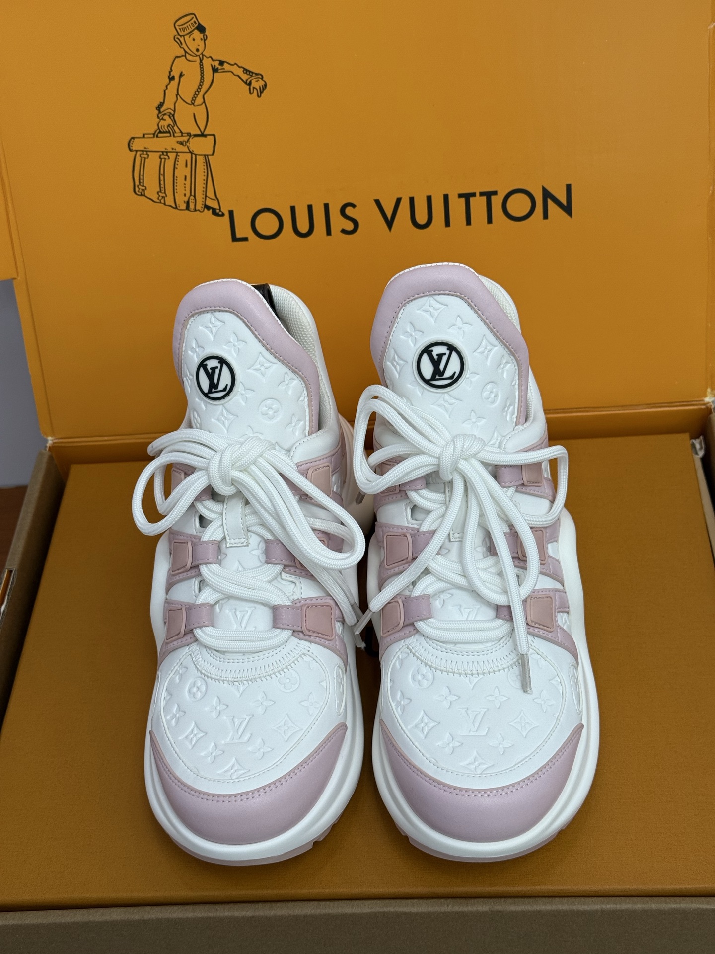 NO:494394,Purchase version Lv. Thick-soled dad shoes series Classic color matching + new color matching ~ [Produced by major manufacturers] Original purchase purchasing level Top quality size35-41, dad shoes, louis vuitton19860909代购版本 Lv.厚底老爹鞋系列 经典配色+新配色～ [大厂出品]原版购入代购级别 顶级精品size35-41,老爹鞋,louis vuitton,Women's Shoes
