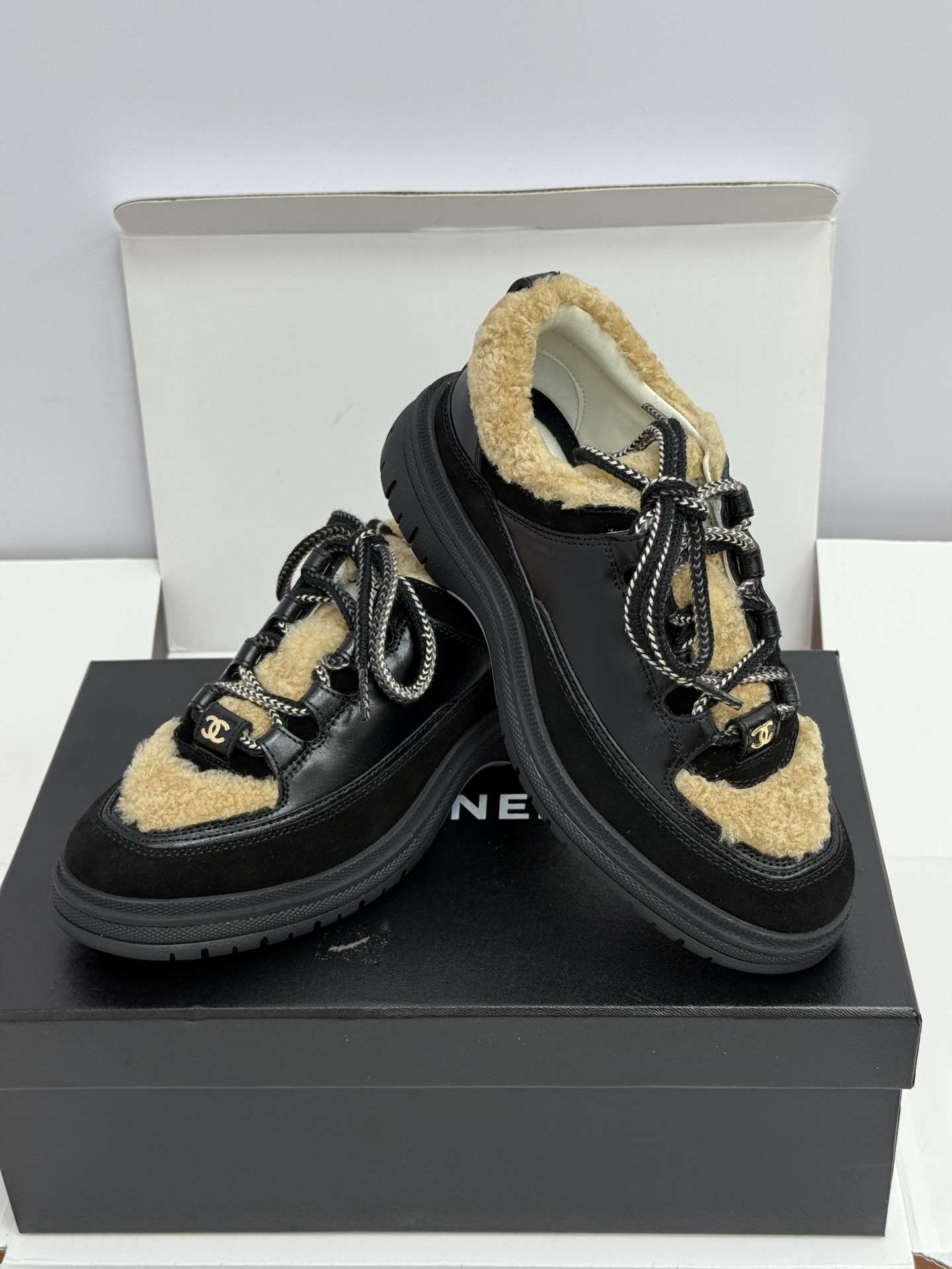 NO:489862,Original teddy bear brown lamb fur, non-market official website white lamb fur, casual shoes/sports shoes, sneakers19860909原版泰迪熊棕色羊羔毛 非市面不对官网白色羊羔毛,休闲鞋/运动鞋,sneakers,Women's Shoes
