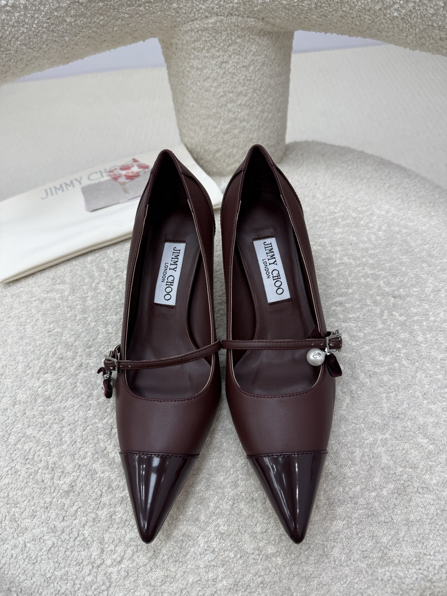 NO:545675,Top quality jimmychoo ss25 new arrival～ Jimmy Choo｜Early Autumn New High Heels JC’s pointed toe high heels are really beautiful～ Both sexy and high-heeled shoes～ Full of high-end elegance Lambskin upper // lining Italian imported genuine leather outsole Heel height 4.5cm Size35-39 (40 customized non-refundable), high-heeled shoes, jimmy choo, jimmy choo, high heels, sheepskin, Leather soles19860909顶级品质 jimmychoo ss25 new arrival～ 吉米周｜早秋新款高跟鞋 JC这款尖头高跟鞋真的太美了～ 兼具性感与脚翘～尽显高级优雅气质 小羊皮鞋面//内里 意大利进口真皮大底 跟高4.5cm Size35-39（40定制不退换）,高跟鞋单鞋,jimmy choo,jimmy choo,high heels,sheepskin,Leather soles,Women's Shoes