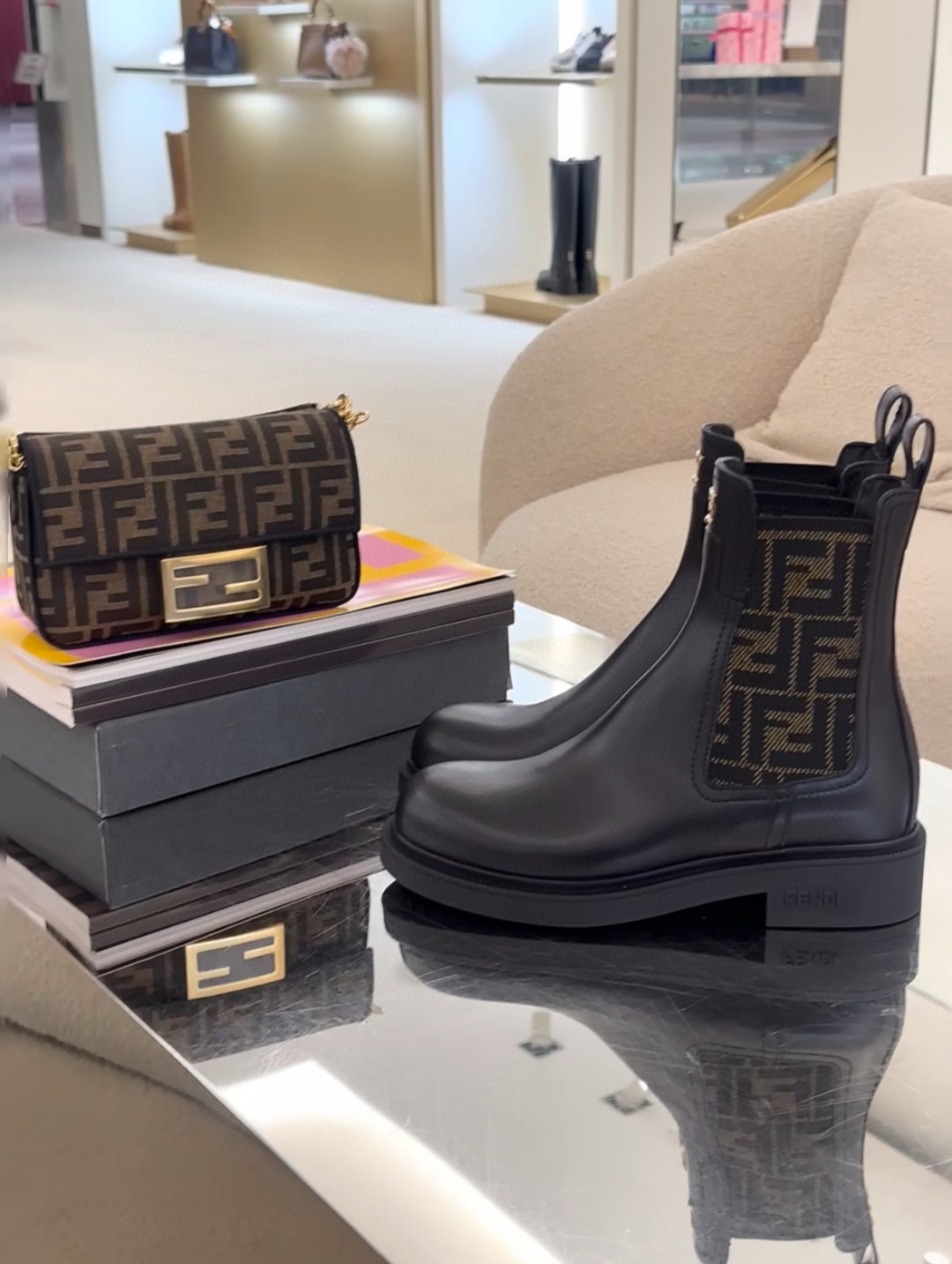 NO:546623,Fendi｜Classic elastic boots, boots, fendi, boots19860909Fendi｜经典松紧短靴,靴子,fendi,boots,Women's Shoes