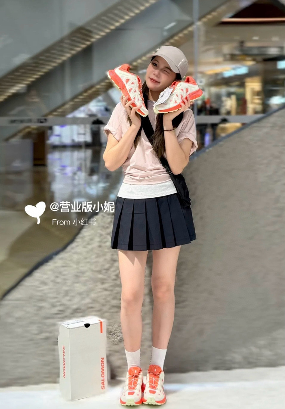 NO:563292,Demonstration of ultra-light sports shoes, casual shoes/sports shoes, sneakers19860909示范超轻运动鞋,休闲鞋/运动鞋,sneakers,Women's Shoes