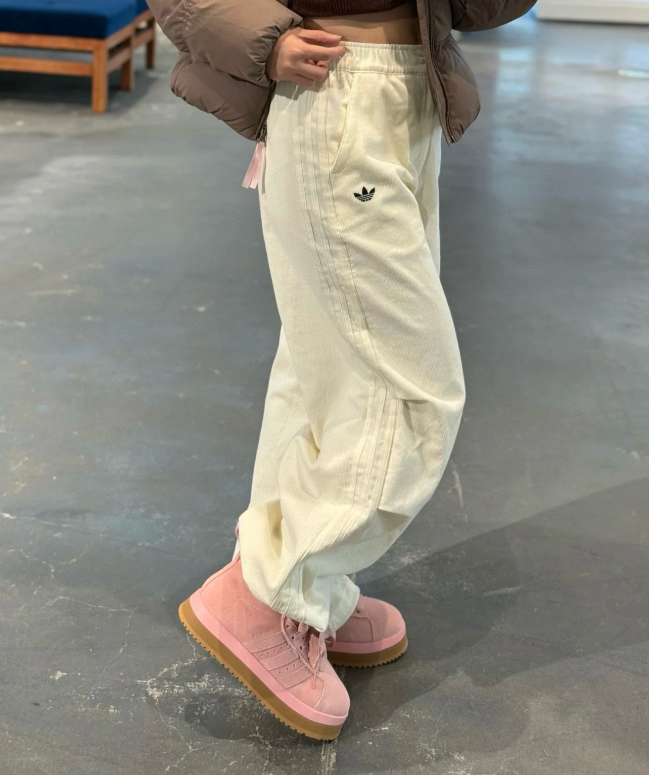 NO:594263,adidas｜Autumn and winter new ultra-light high-top furry shoes, half-mug snow boots, adidas, boots19860909adidas｜秋冬 超轻高帮毛毛鞋新品,半拖雪地靴,adidas,boots,Women's Shoes