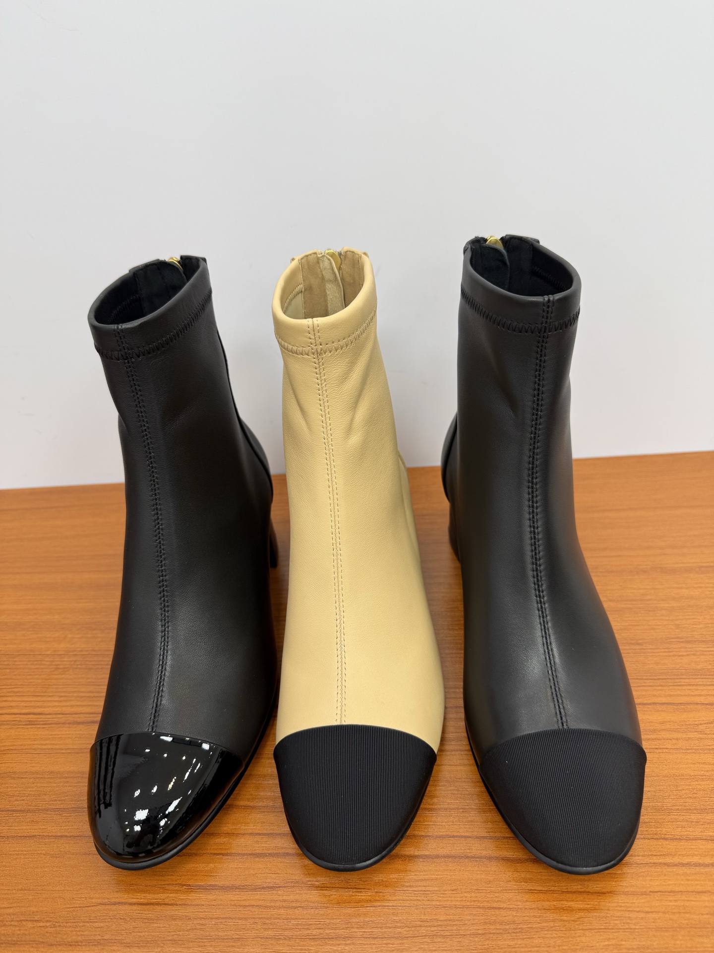 NO:647047,Sheepskin material, boots snow boots, boots, sheepskin19860909羊皮材质,靴子雪地靴,boots,sheepskin,Women's Shoes