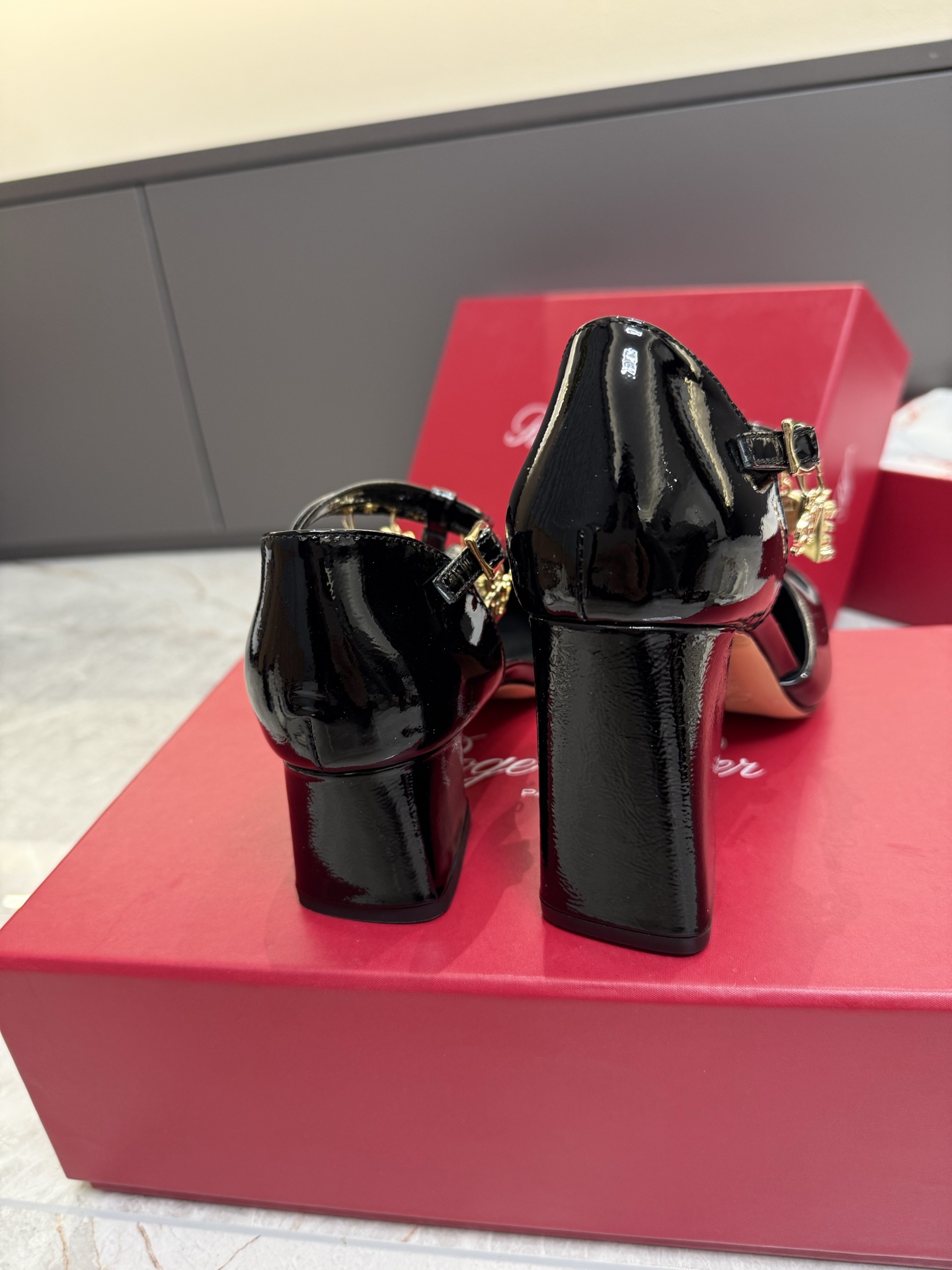 NO:694682,Two heights: 4.5cm, 10.5cm, sandals mary jane,sandals,mary jane19860909两种高度 4.5cm、10.5cm、,凉鞋玛丽珍,sandals,mary jane,Women's Shoes