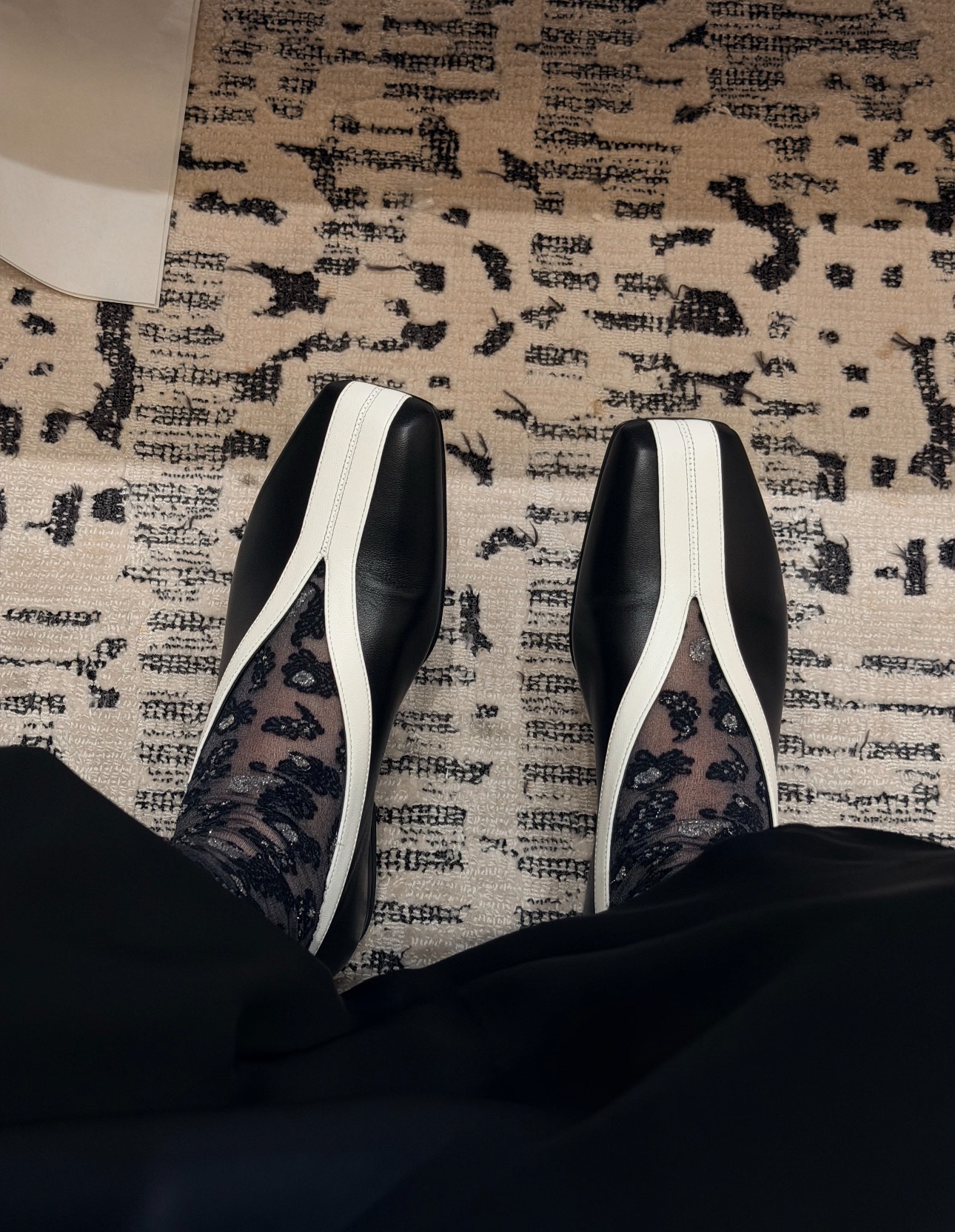 NO:870546,Lambskin black and white color matching, high-end and neat ~ suitable for daily office scenes, single shoes, sheepskin19860909小羊皮黑白拼色 高级又利落～适配日常办公场景,单鞋,sheepskin,Women's Shoes