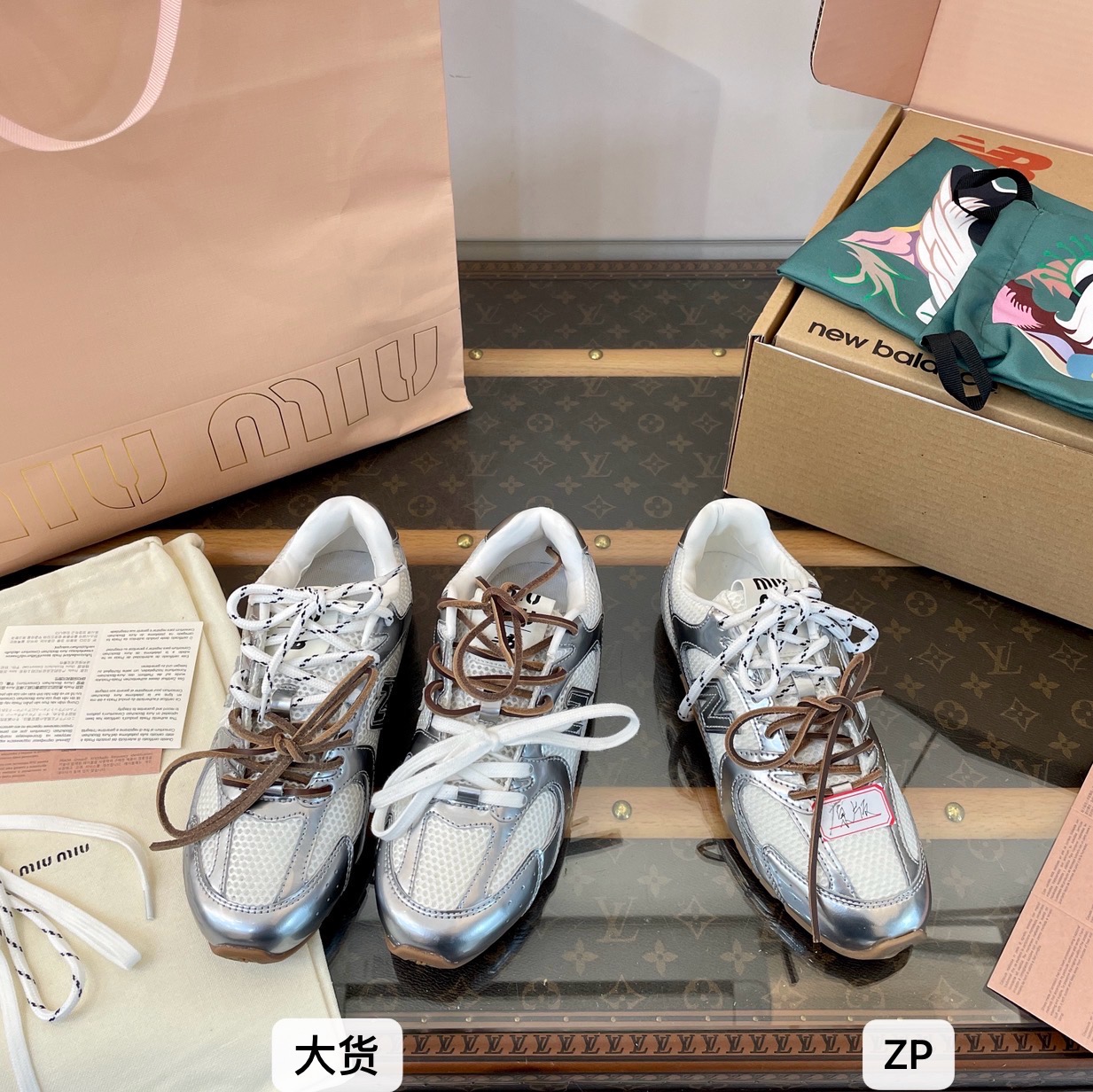 NO:888566,The original large-scale products are purchased exclusively from counters in the market. They are not made based on pictures. They are developed one-to-one with the original version. It is different from the market currency. The high quality is definitely completely different. Casual shoes/sports shoes, sneakers19860909原版大货 市场独家购入专柜 并不是看图做货 一比一原版开发 区别市场通货～高品质绝对完全不一样,休闲鞋/运动鞋,sneakers,Women's Shoes