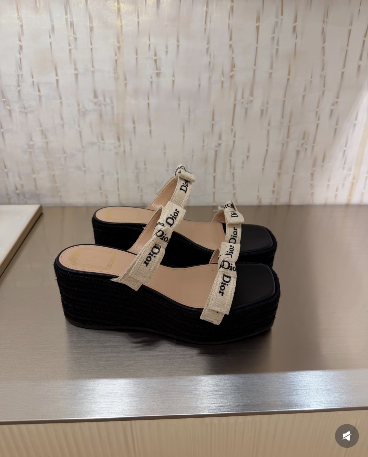 NO:901186,Dior | 26 new spring and summer new straw bow thick-soled slippers, slippers, dior, slippers, espadrilles19860909Dior｜26春夏新款草编蝴蝶结厚底拖鞋,拖鞋,dior,slippers,espadrilles,Women's Shoes