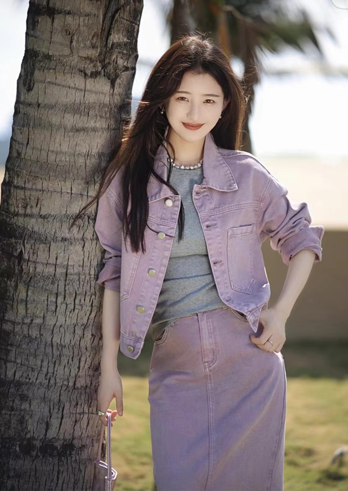 “High-Quality Female Suit for Acne Control and Style with Tweed Details” - 图片 3