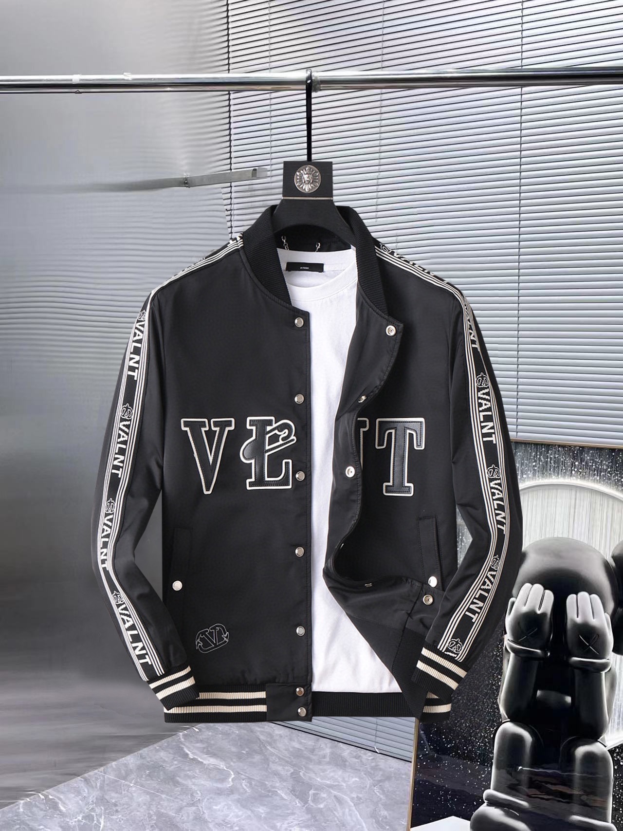 Valentino Clothing Coats & Jackets Embroidery Spring Collection Fashion